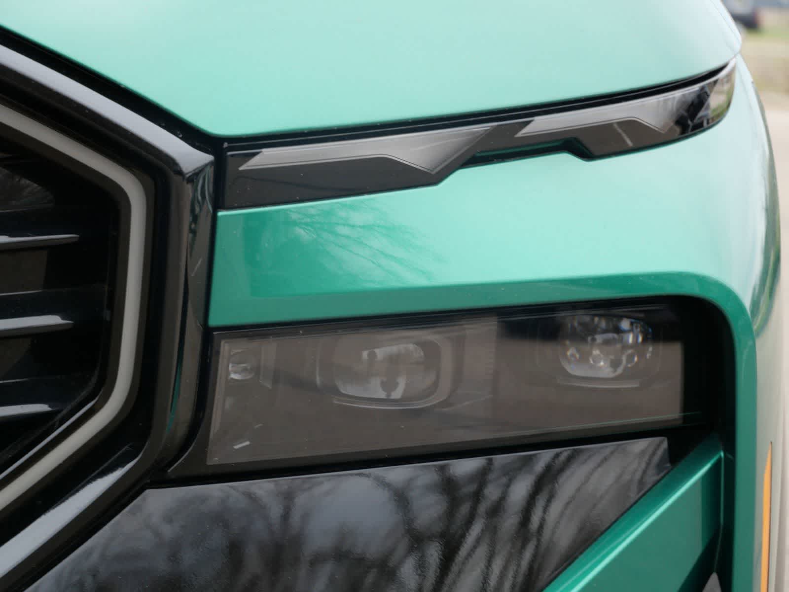 Thumbnail: 2024 BMW XM - 6
