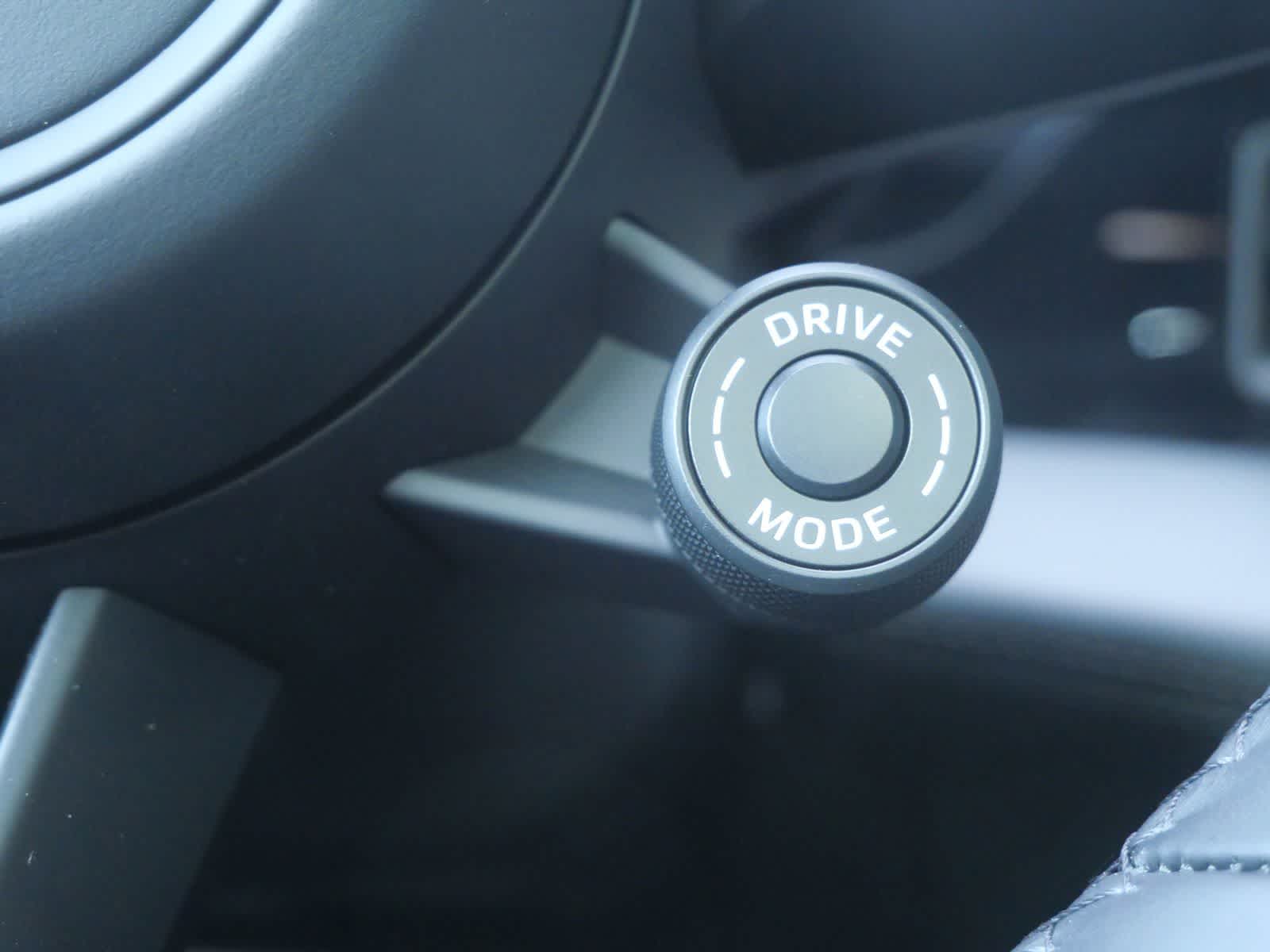 Thumbnail: 2026 Porsche Taycan - 13