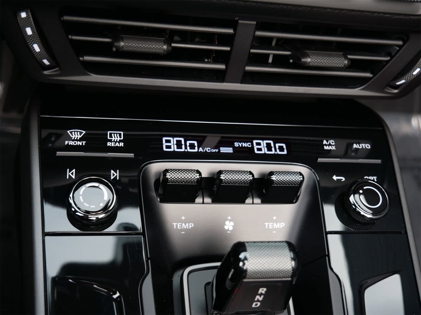 Thumbnail: 2025 Porsche 911 - 23