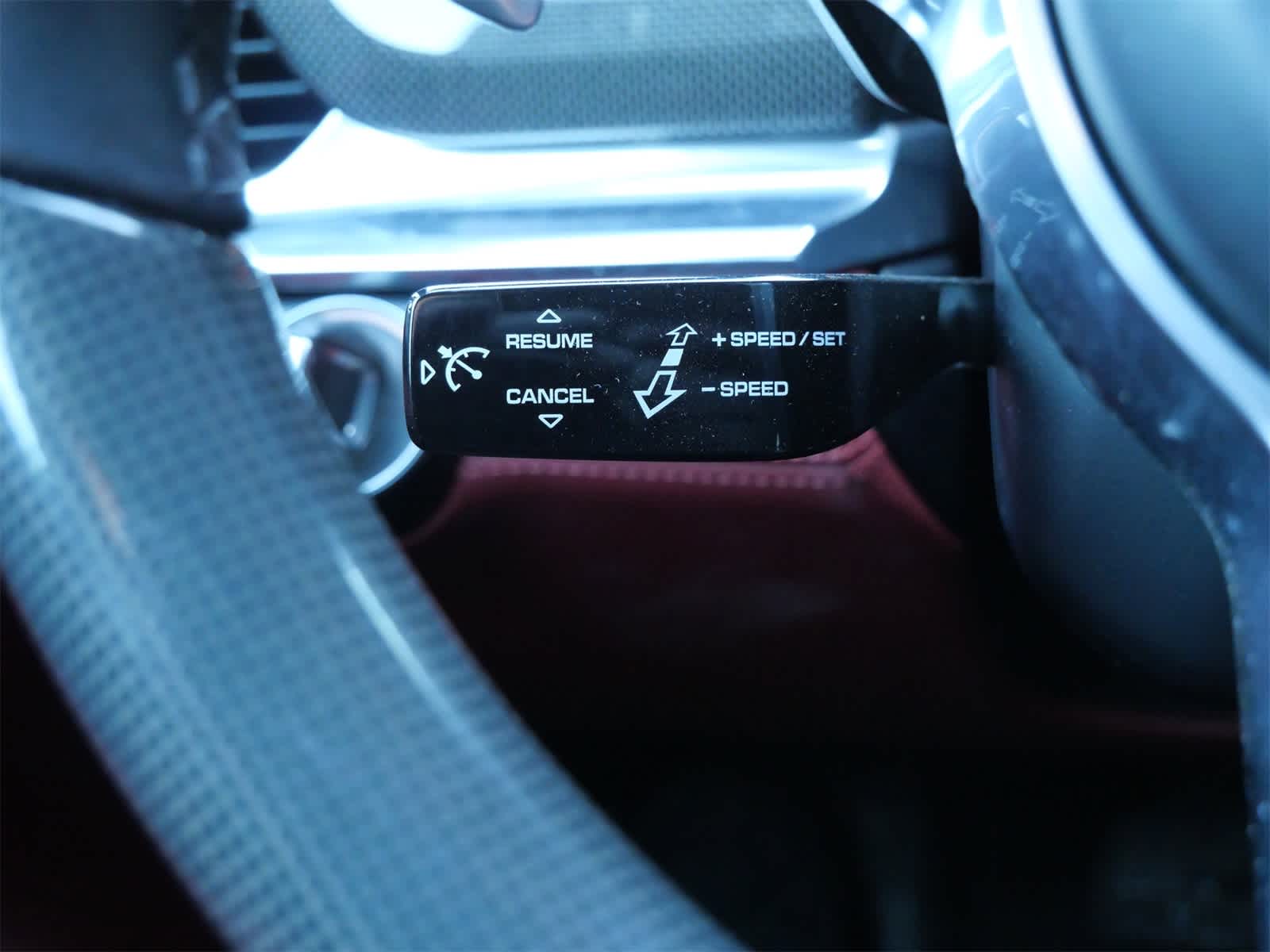 Thumbnail: 2020 Porsche Panamera - 19