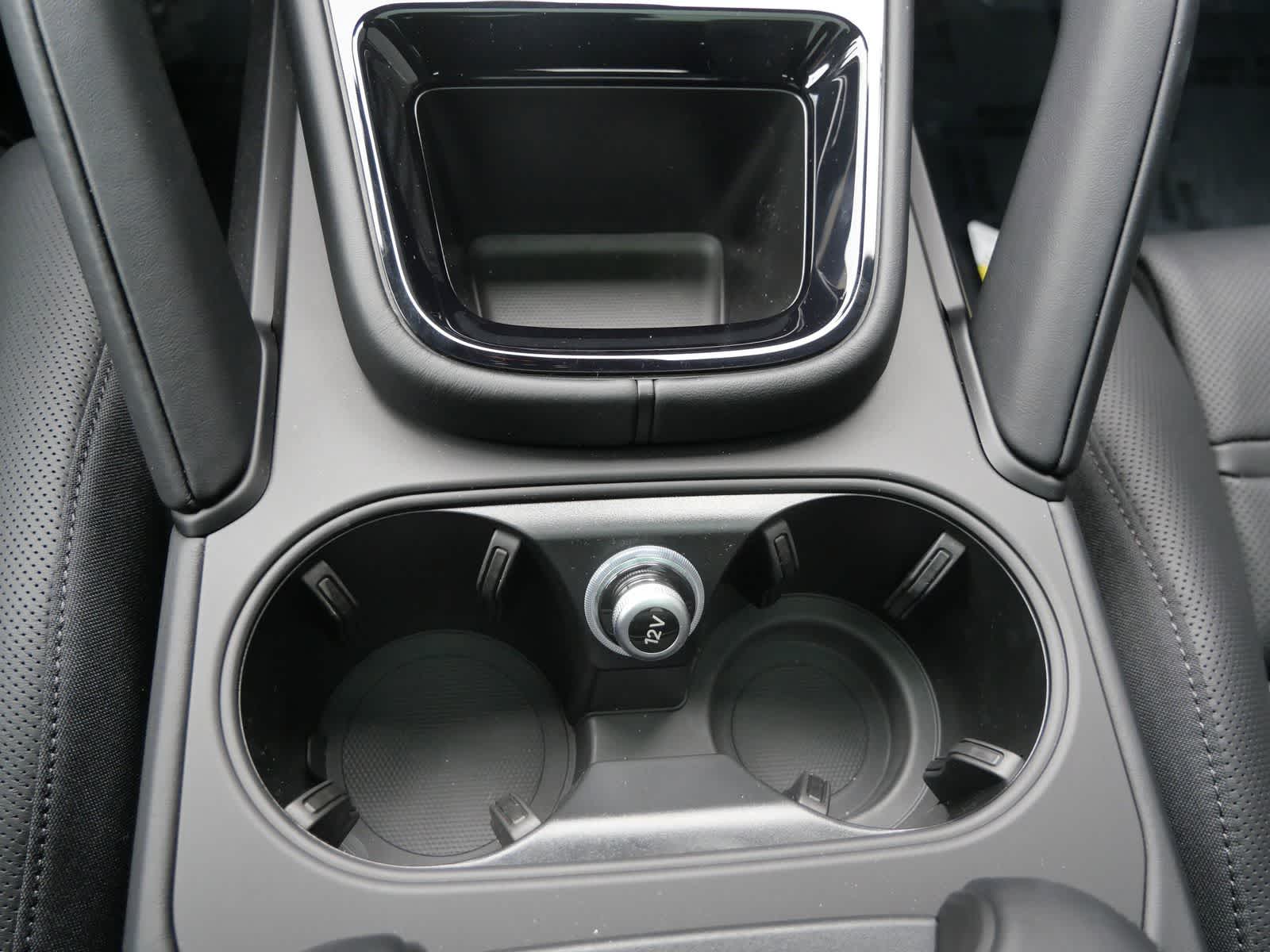 Thumbnail: 2026 Porsche Cayenne - 16