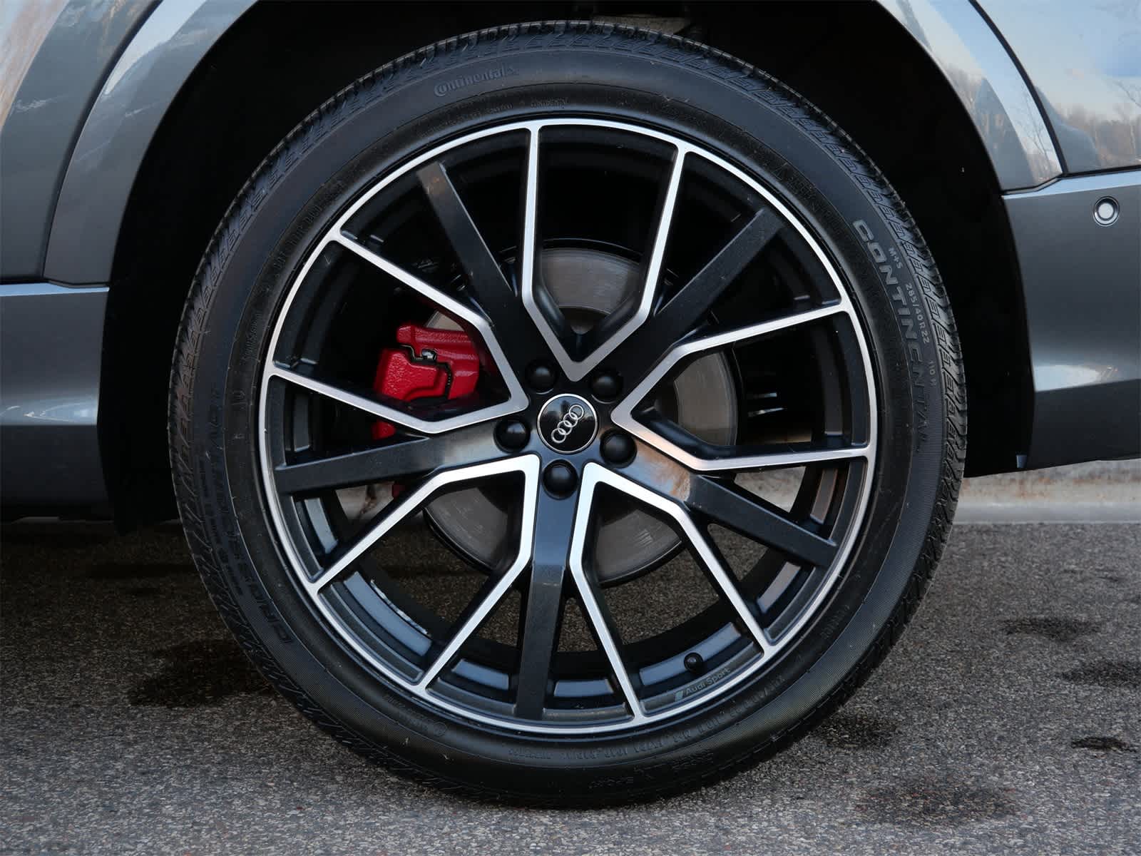 Thumbnail: 2021 Audi Q8 - 23