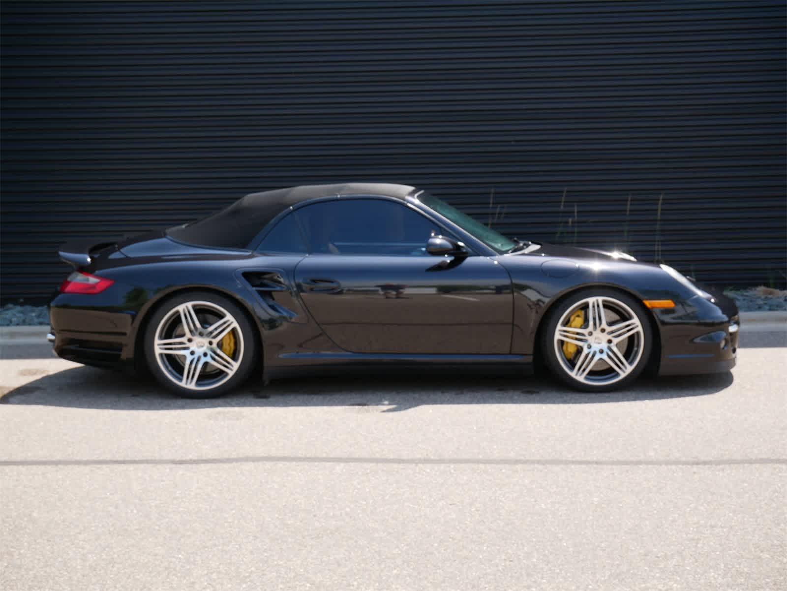 Thumbnail: 2008 Porsche 911 - 25