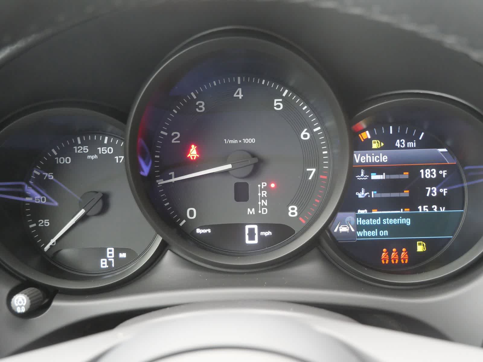 Thumbnail: 2026 Porsche Macan - 22