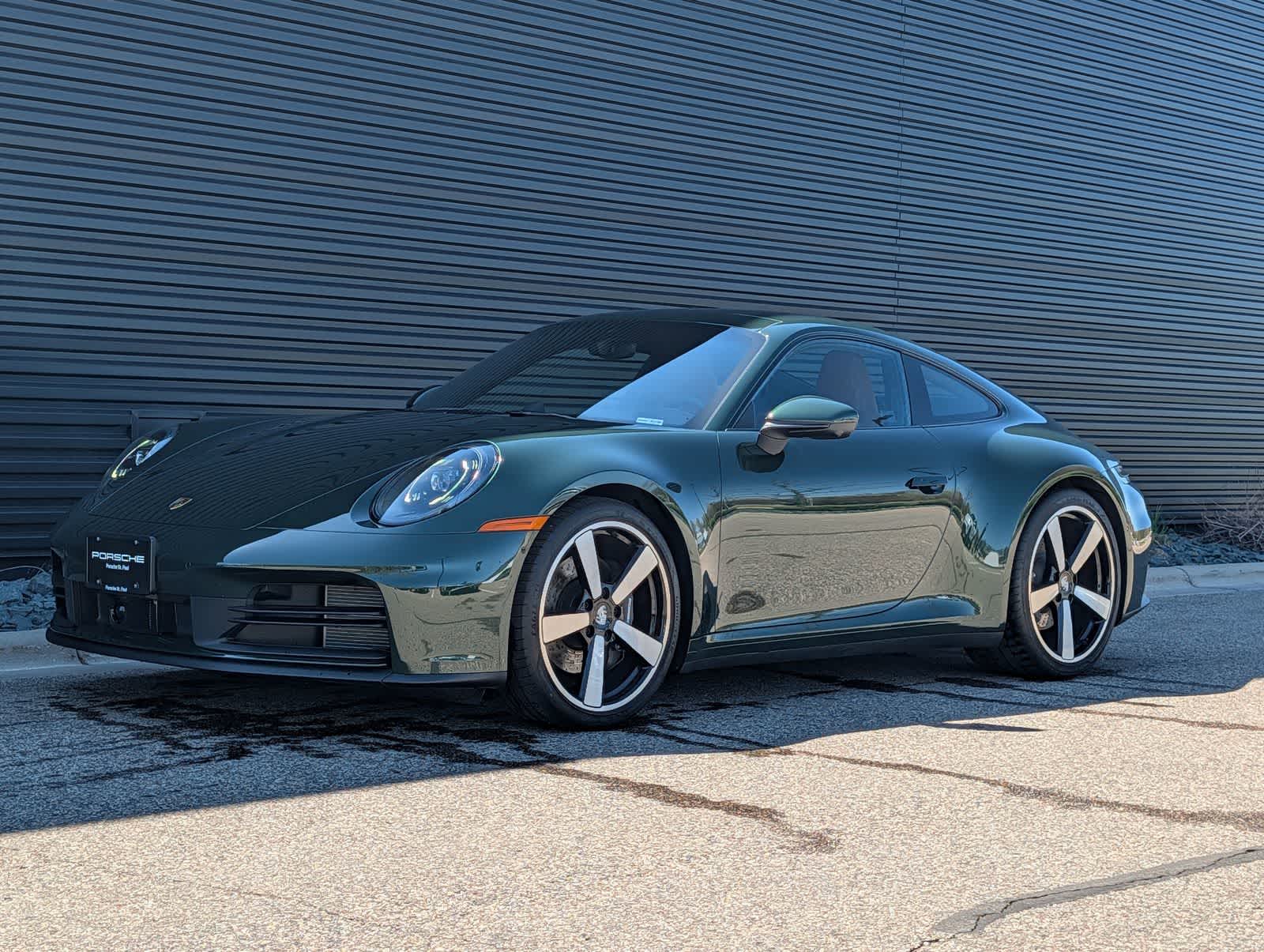 Thumbnail: 2026 Porsche 911 - 1