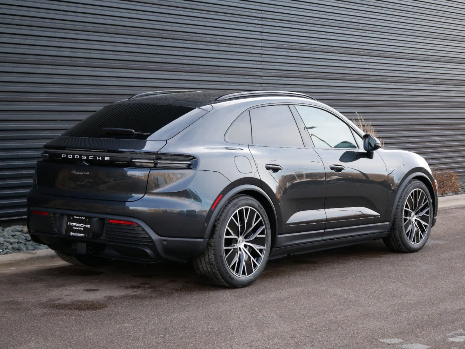 Thumbnail: 2024 Porsche Macan - 23