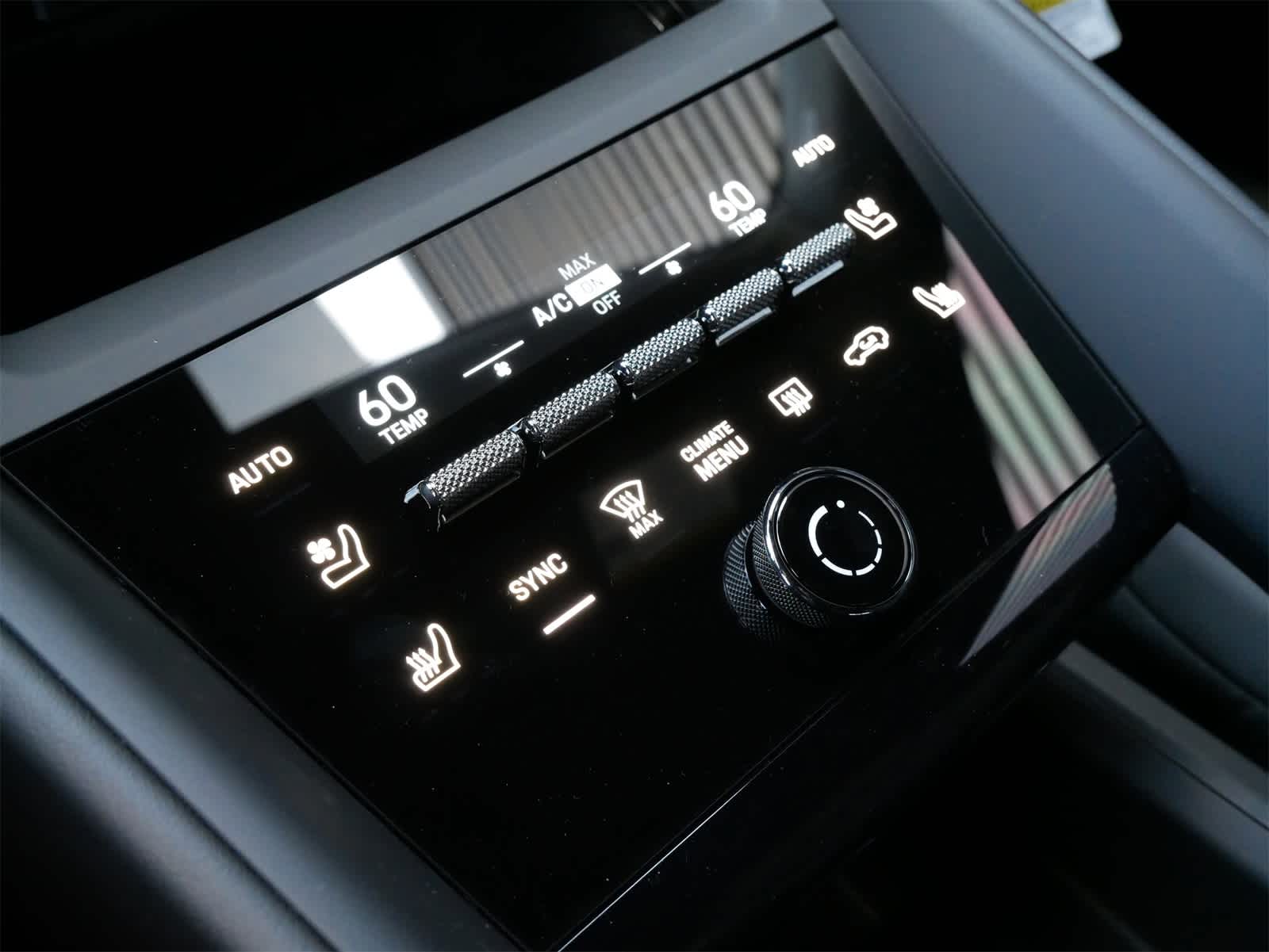 Thumbnail: 2025 Porsche Macan - 16