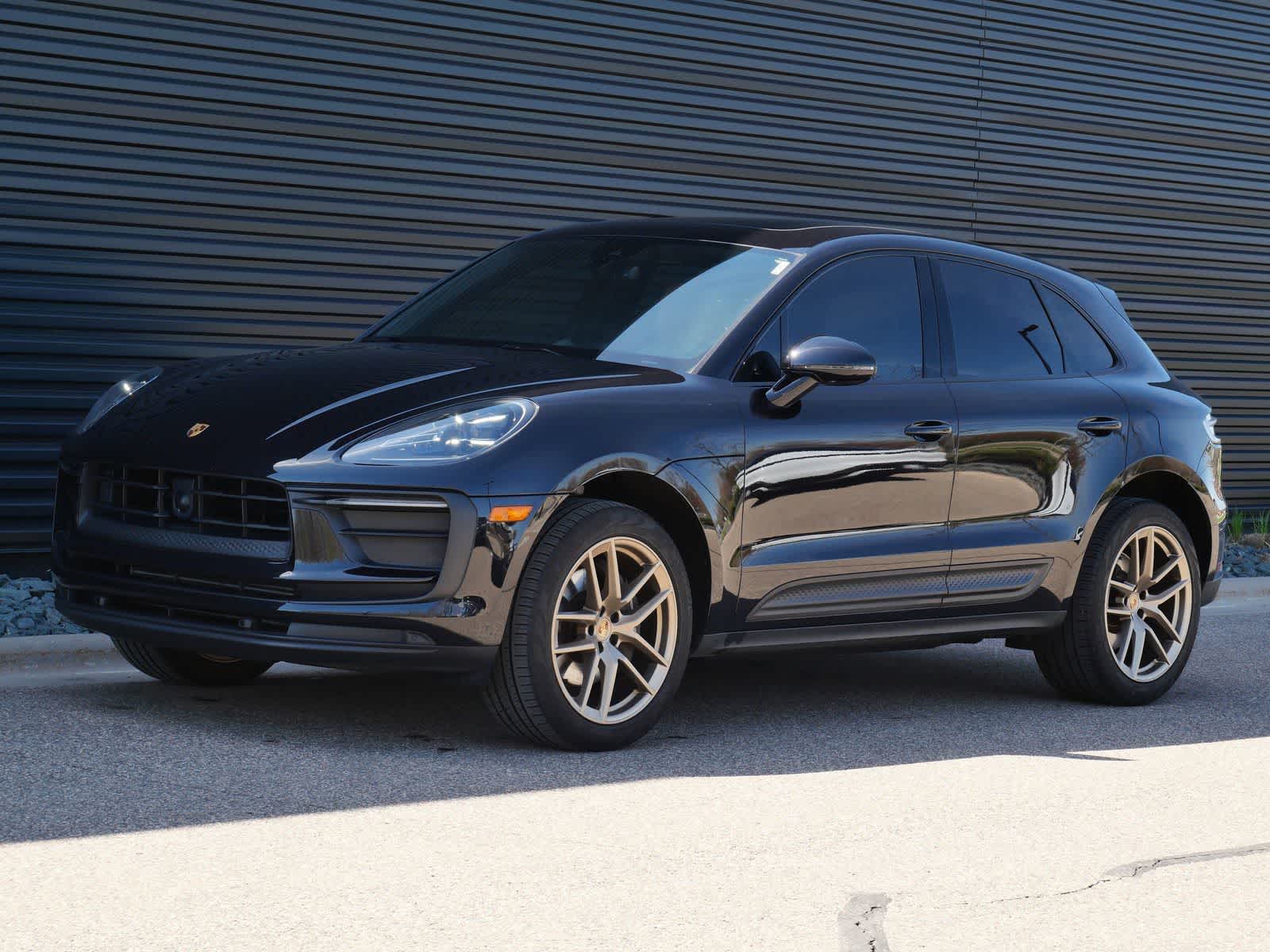 Thumbnail: 2024 Porsche Macan - 1