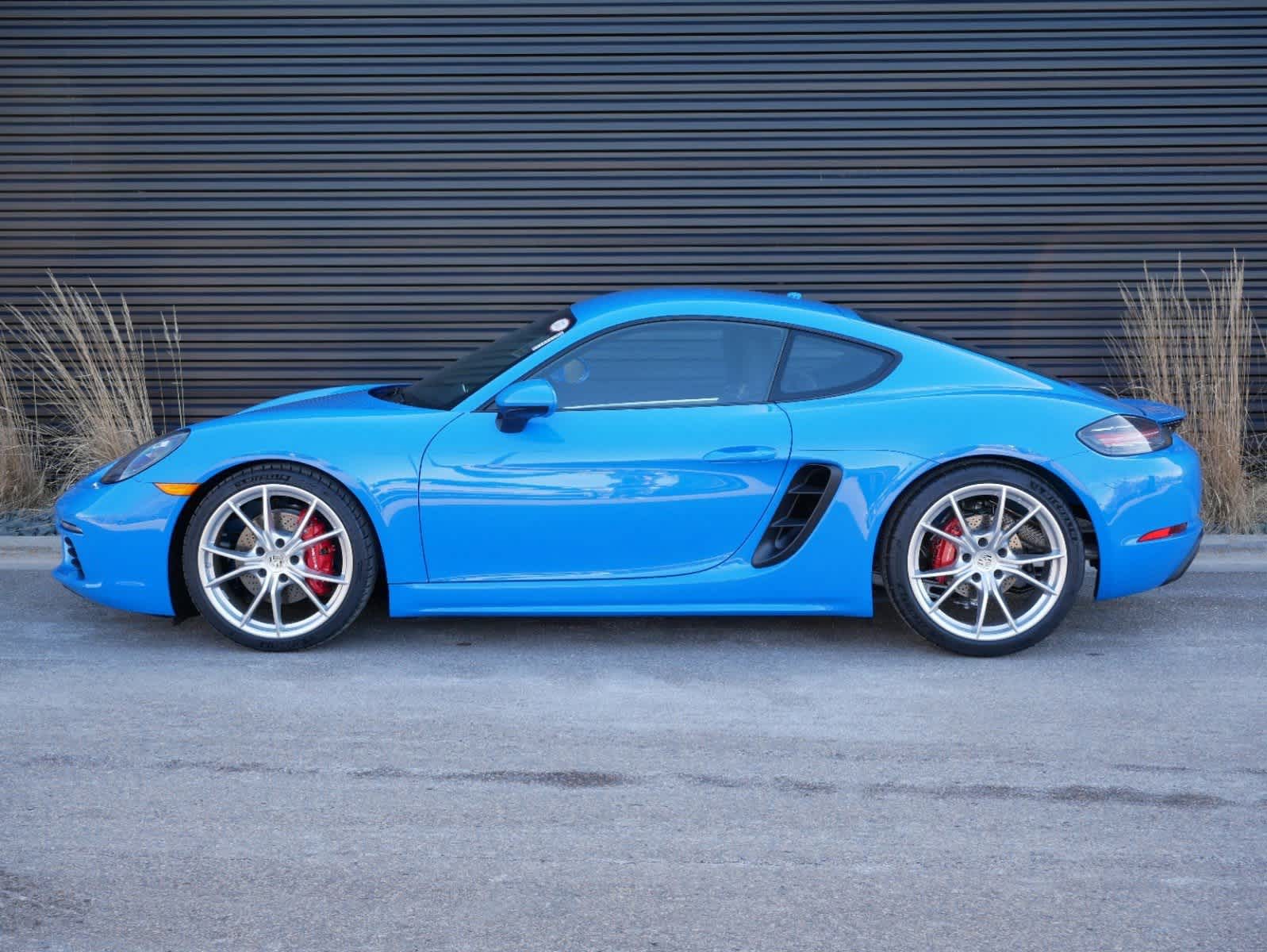 Thumbnail: 2025 Porsche 718 Cayman - 2