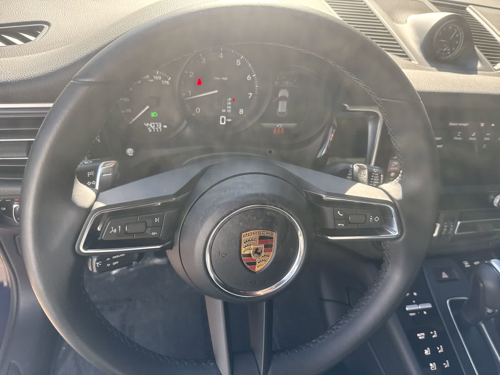 Thumbnail: 2022 Porsche Macan - 29