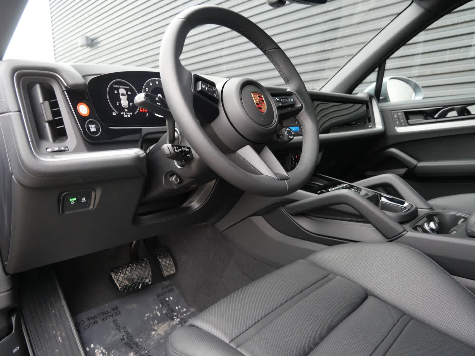 Thumbnail: 2026 Porsche Cayenne - 4