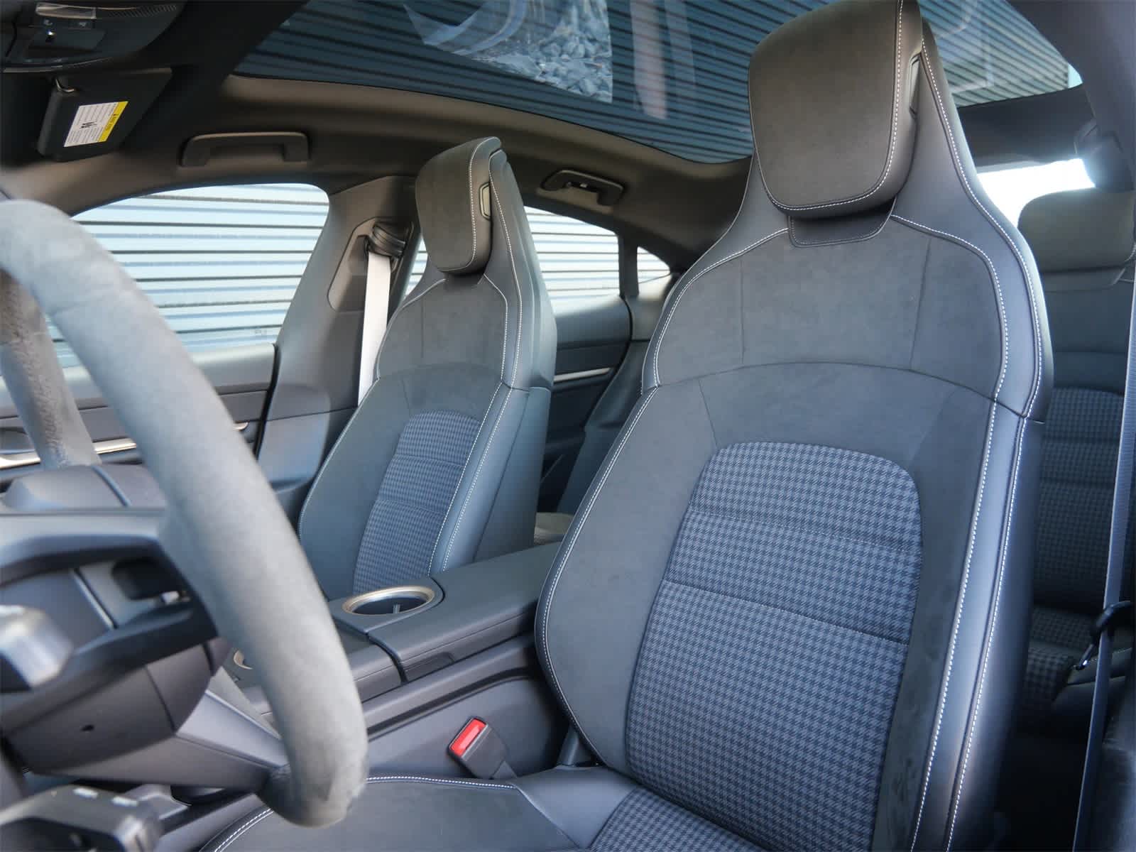 Thumbnail: 2025 Porsche Taycan - 5