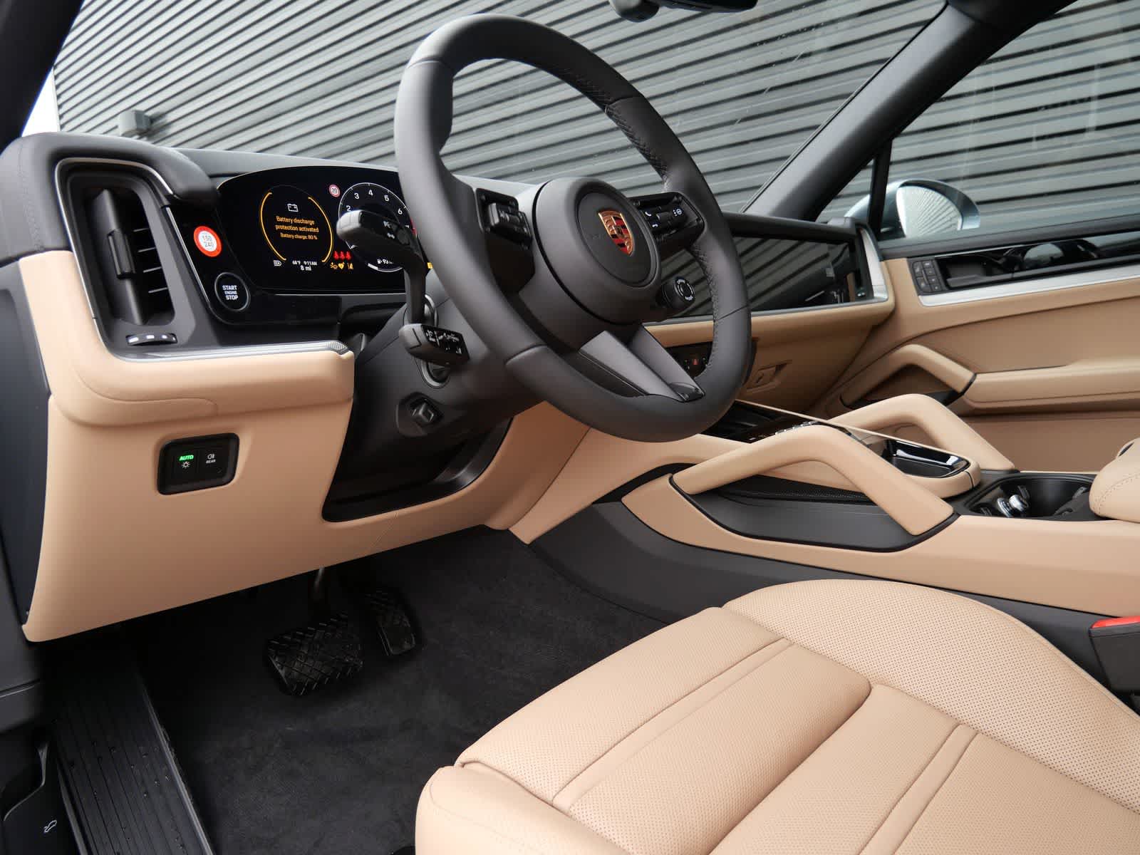 Thumbnail: 2026 Porsche Cayenne - 4