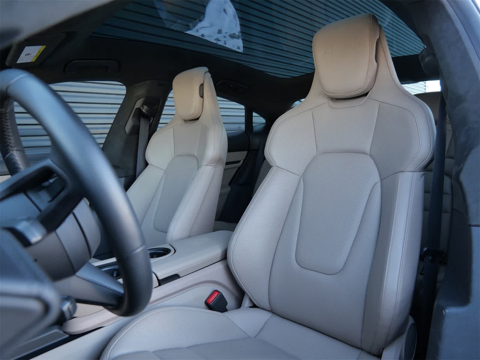 Thumbnail: 2020 Porsche Taycan - 5