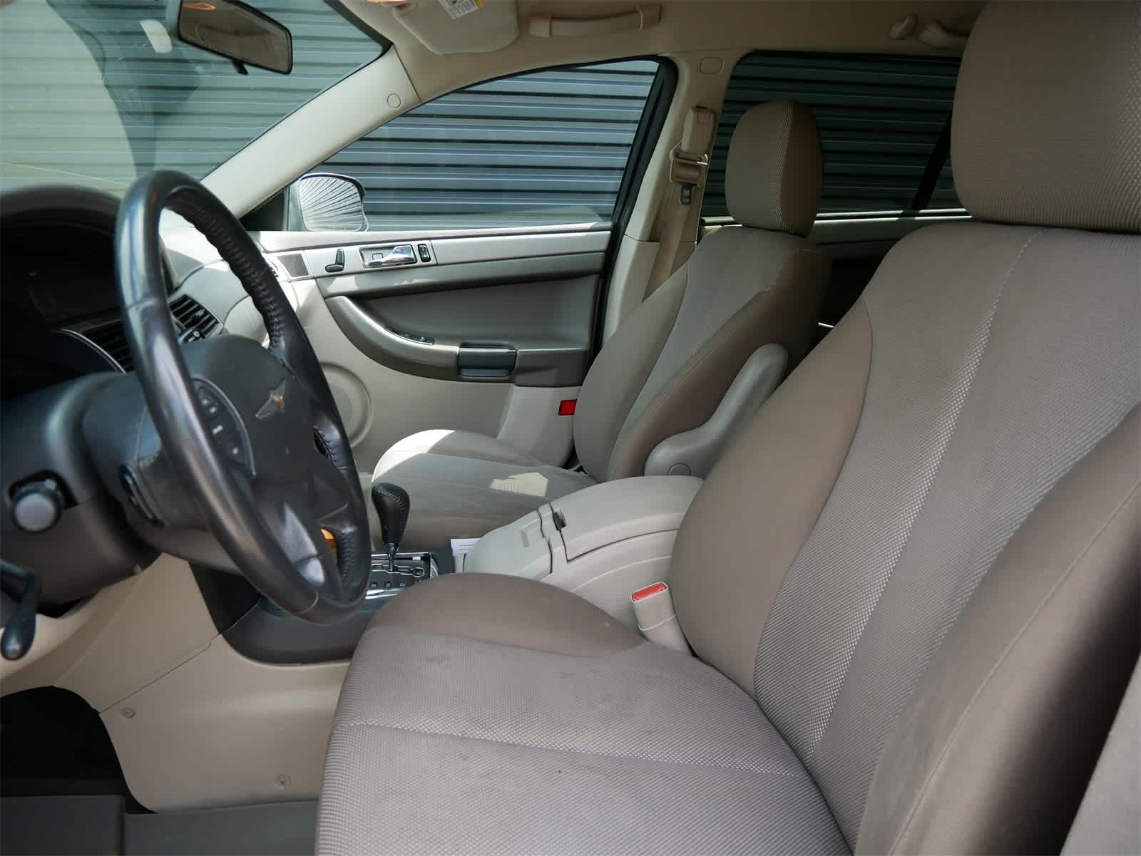Thumbnail: 2006 Chrysler Pacifica - 5