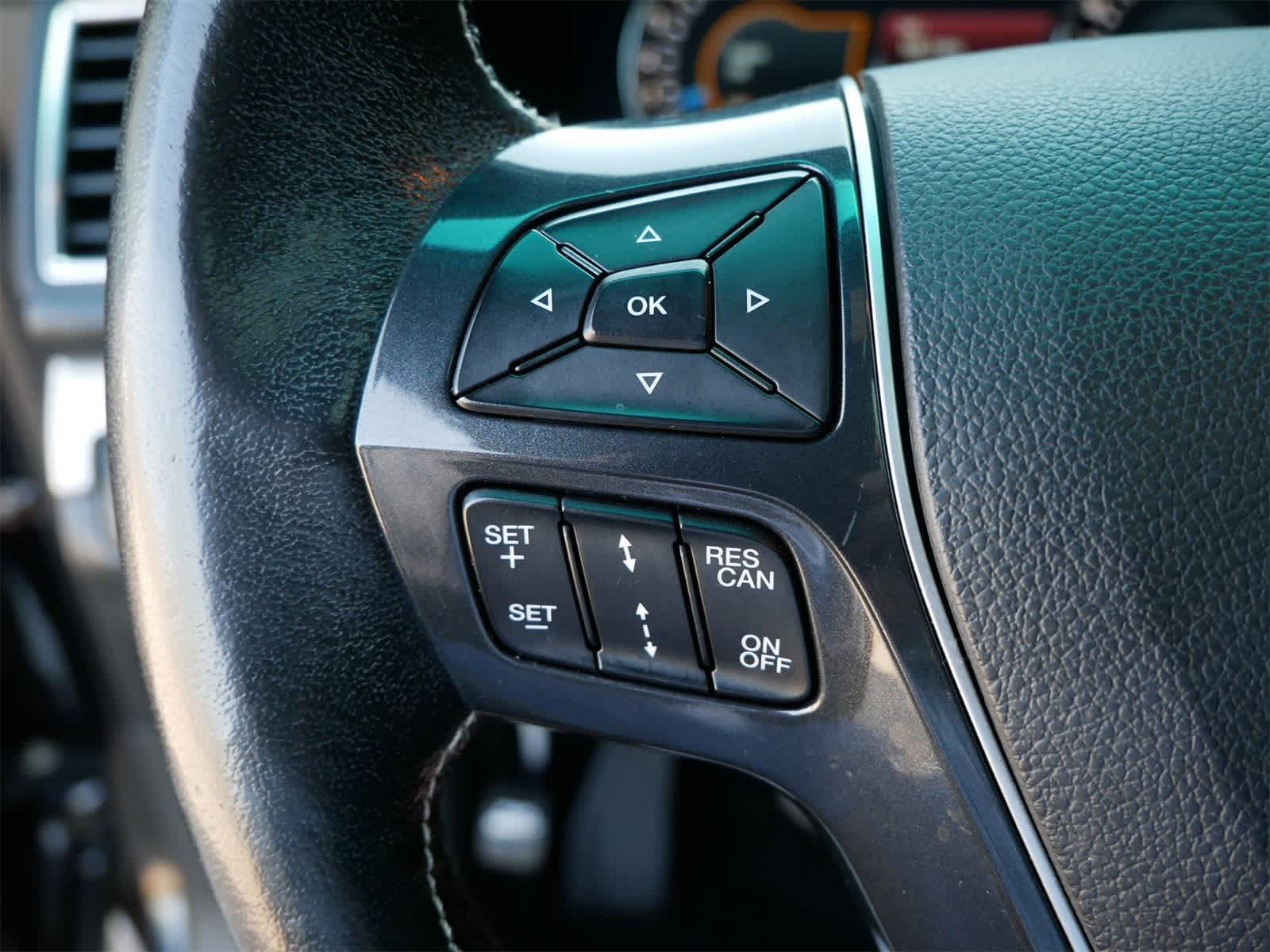 Thumbnail: 2016 Ford Explorer - 13