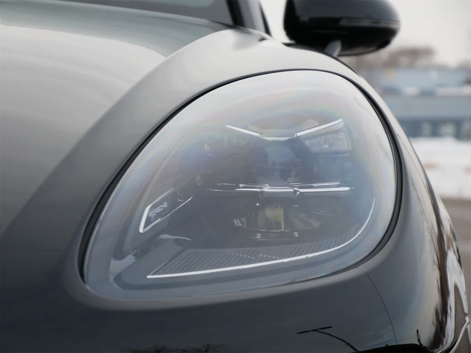 Thumbnail: 2025 Porsche Macan - 6