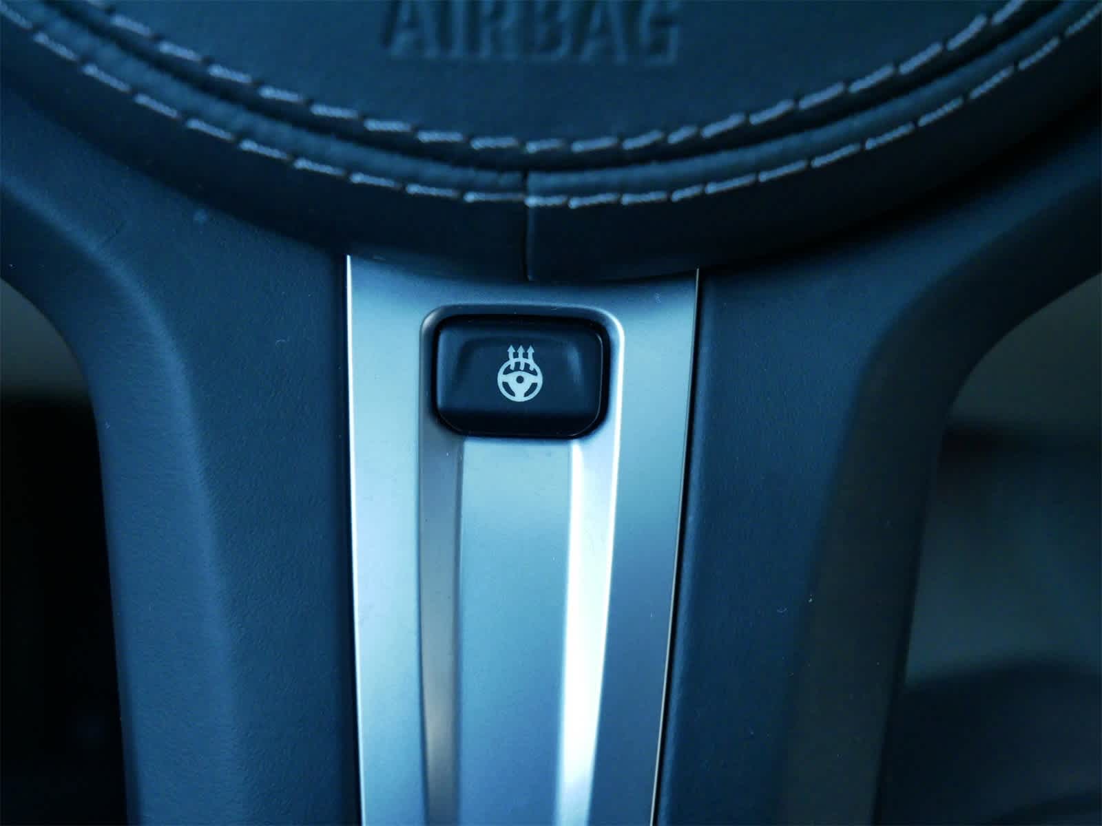 Thumbnail: 2021 BMW 8 Series - 16