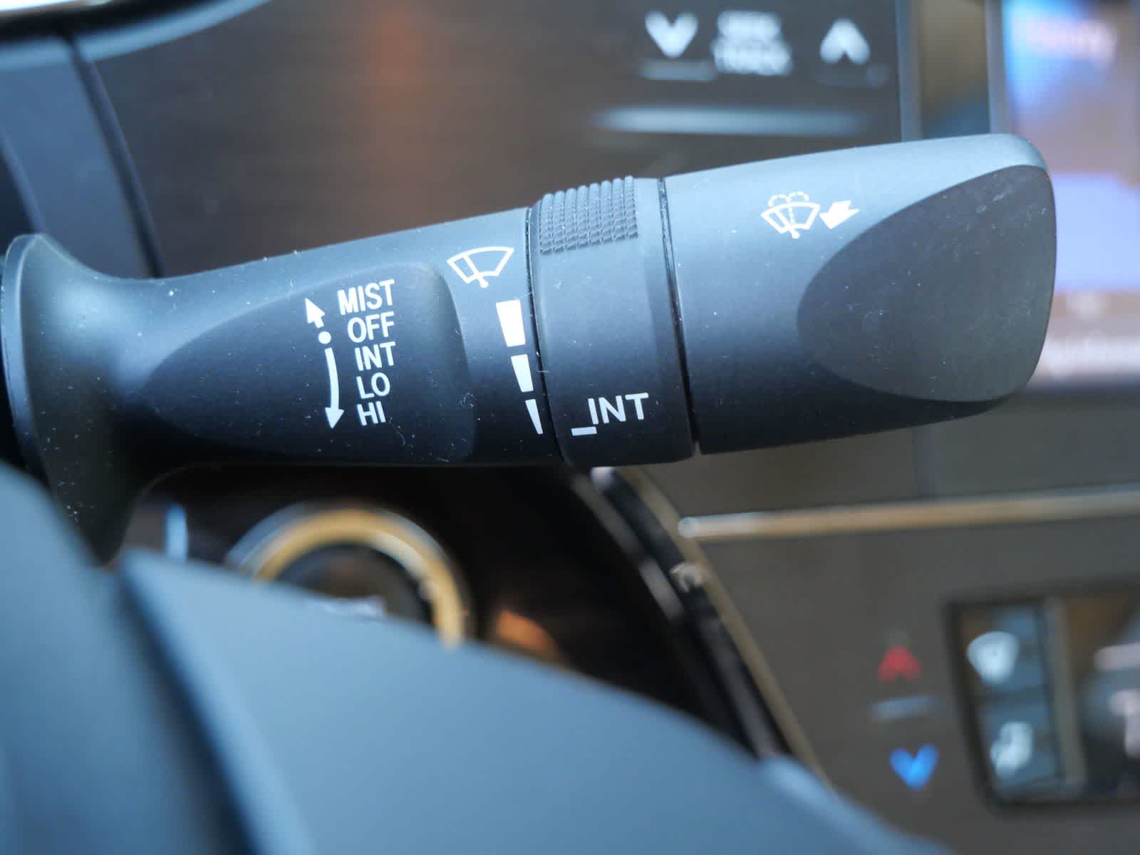 Thumbnail: 2013 Toyota Avalon - 24