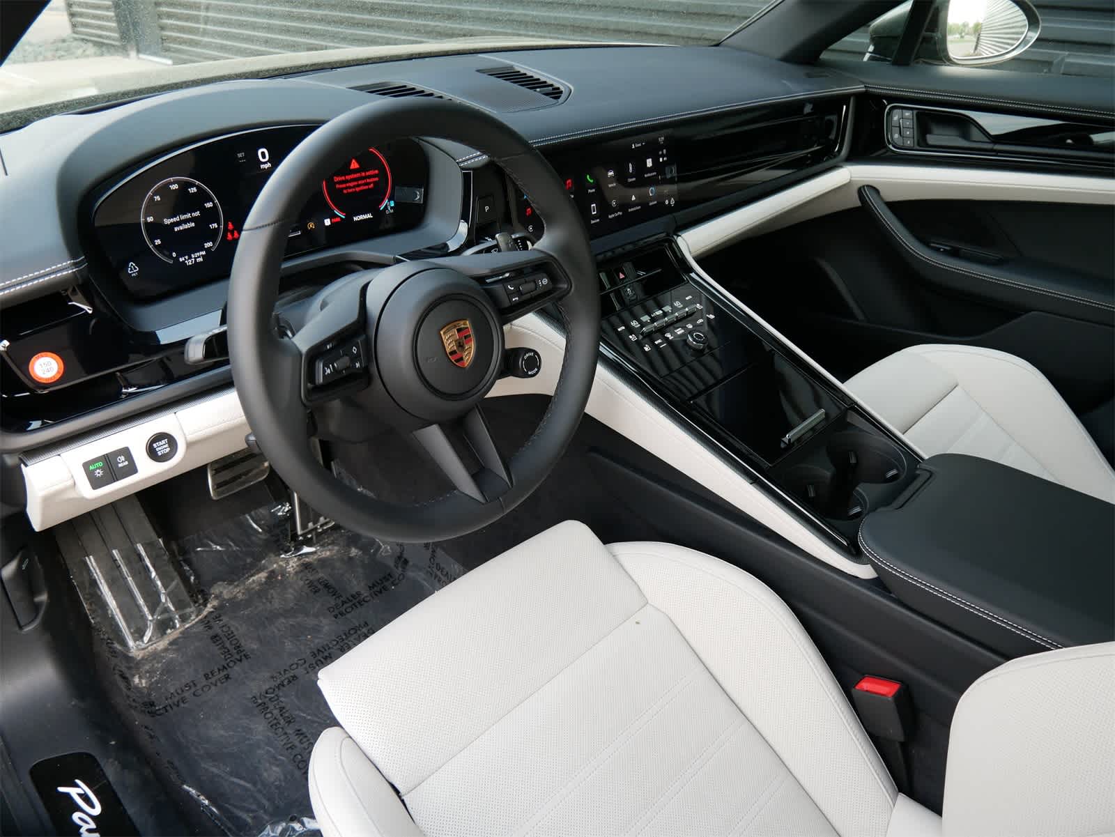 Thumbnail: 2025 Porsche Panamera - 4