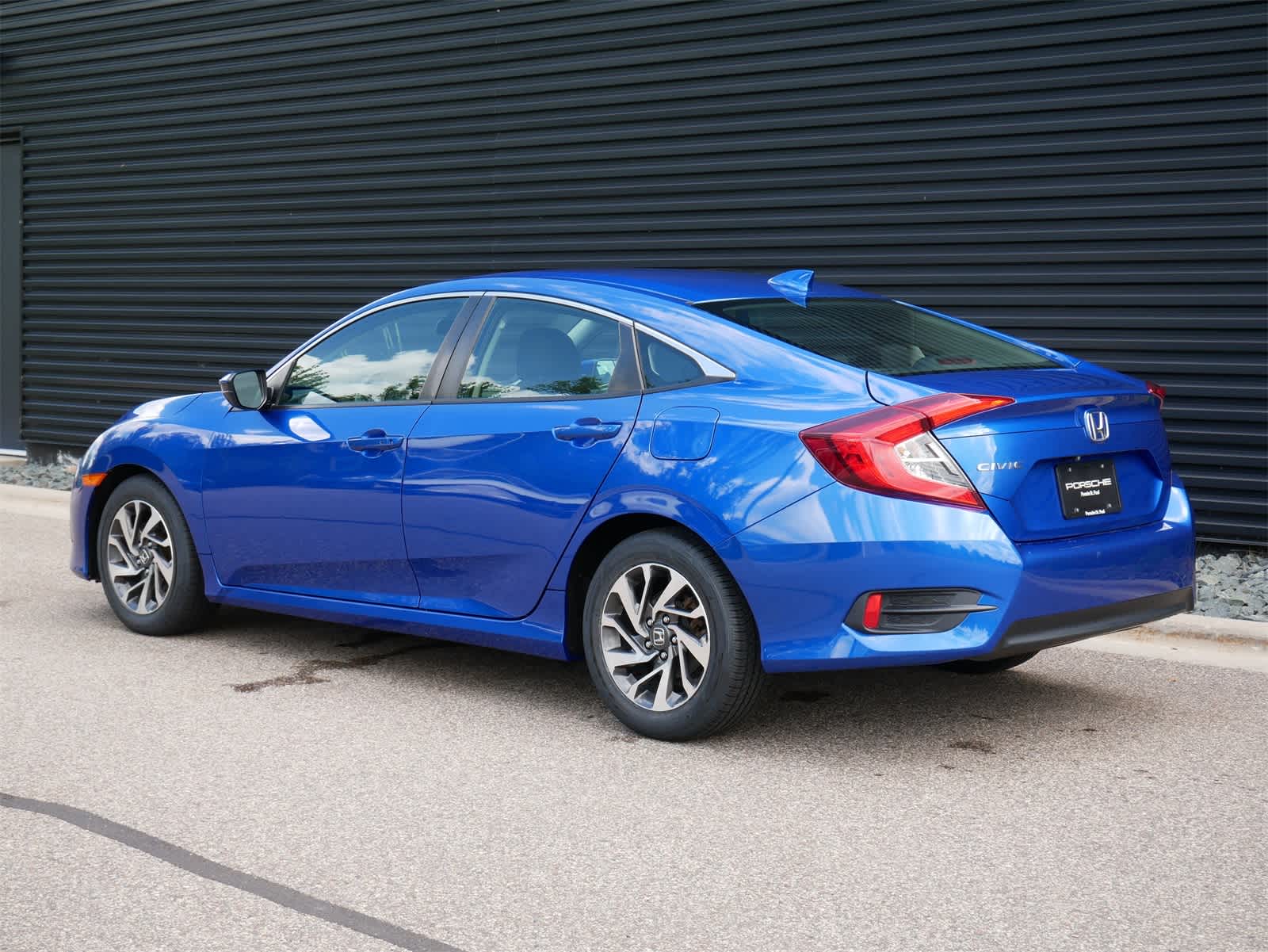 Thumbnail: 2017 Honda Civic - 3
