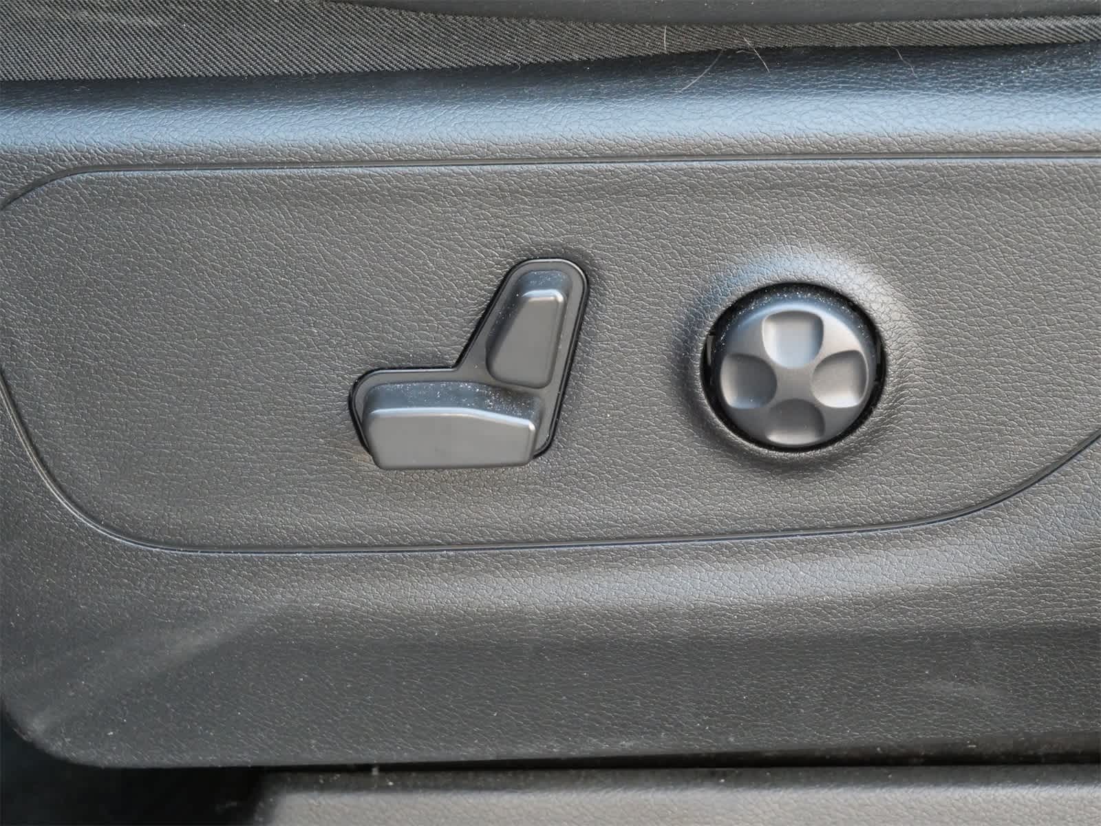 Thumbnail: 2022 RAM 1500 - 10