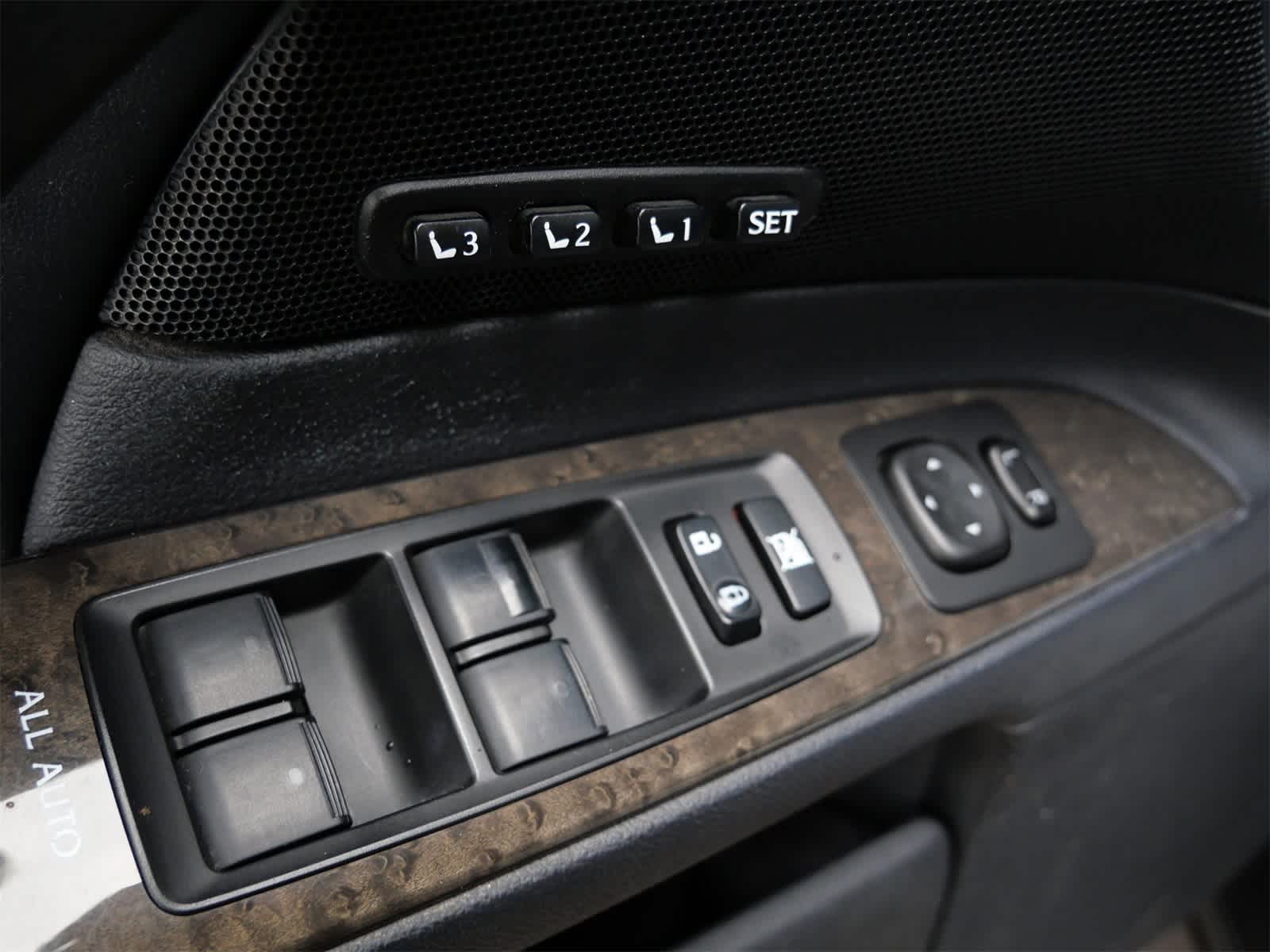 Thumbnail: 2012 Lexus IS - 11