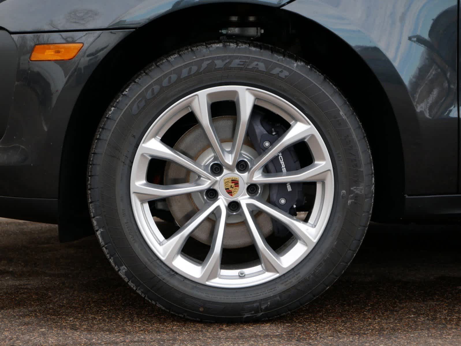 Thumbnail: 2025 Porsche Macan - 7