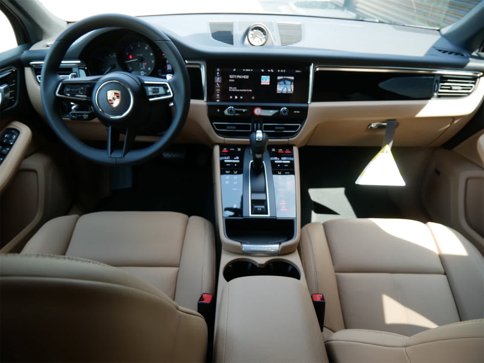 Thumbnail: 2025 Porsche Macan - 8