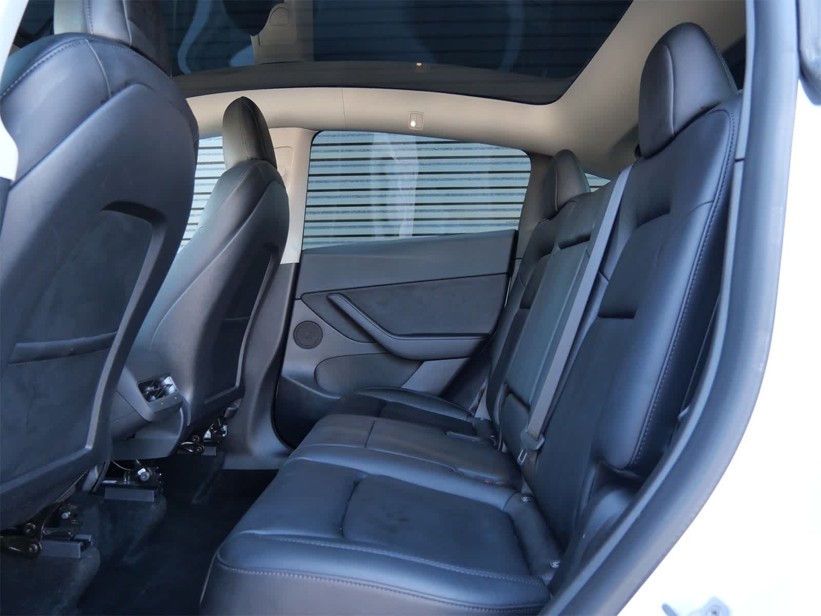 Thumbnail: 2022 Tesla Model Y - 13