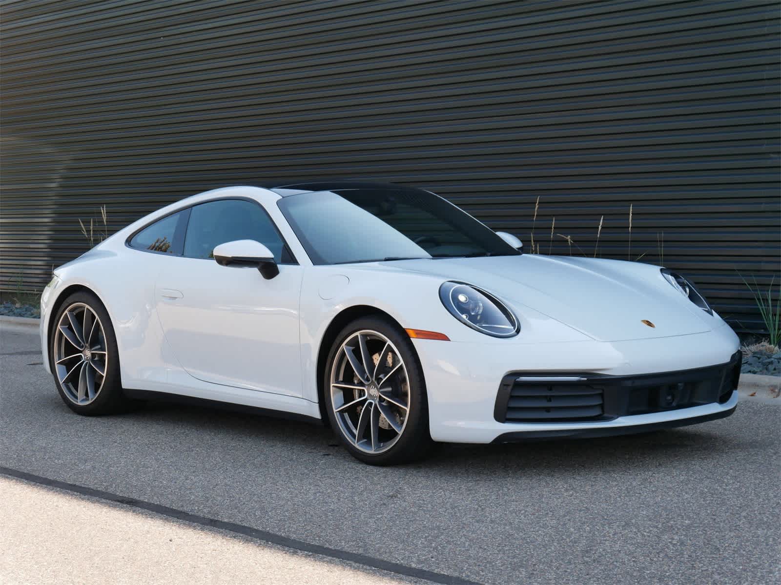 Thumbnail: 2020 Porsche 911 - 25