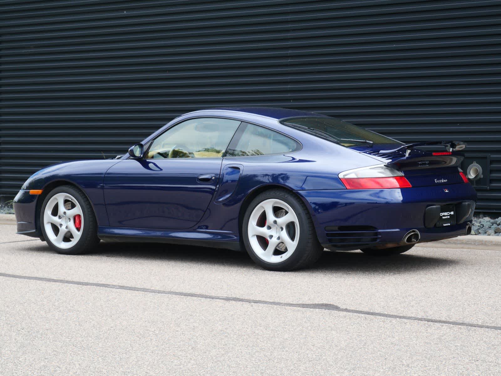 Thumbnail: 2003 Porsche 911 - 3