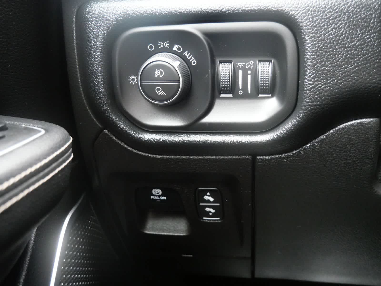 Thumbnail: 2021 RAM 1500 - 14