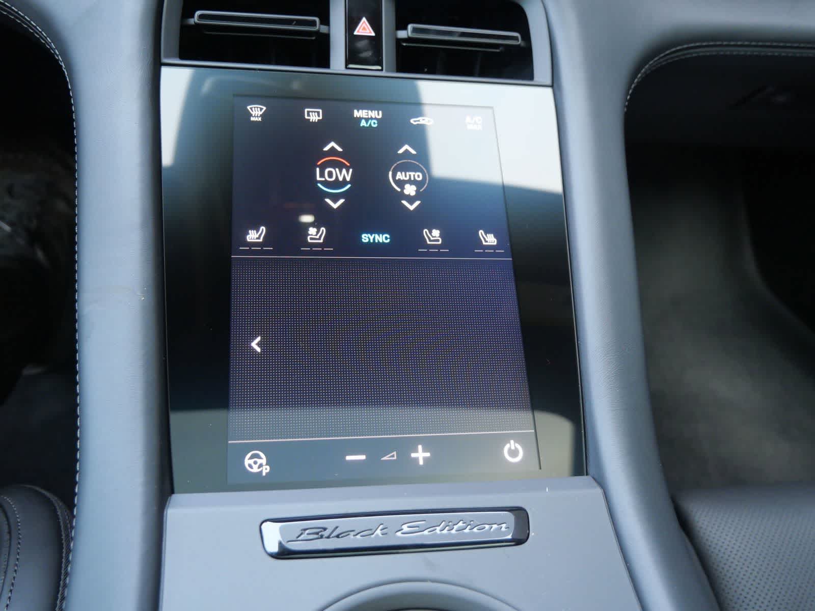 Thumbnail: 2026 Porsche Taycan - 16