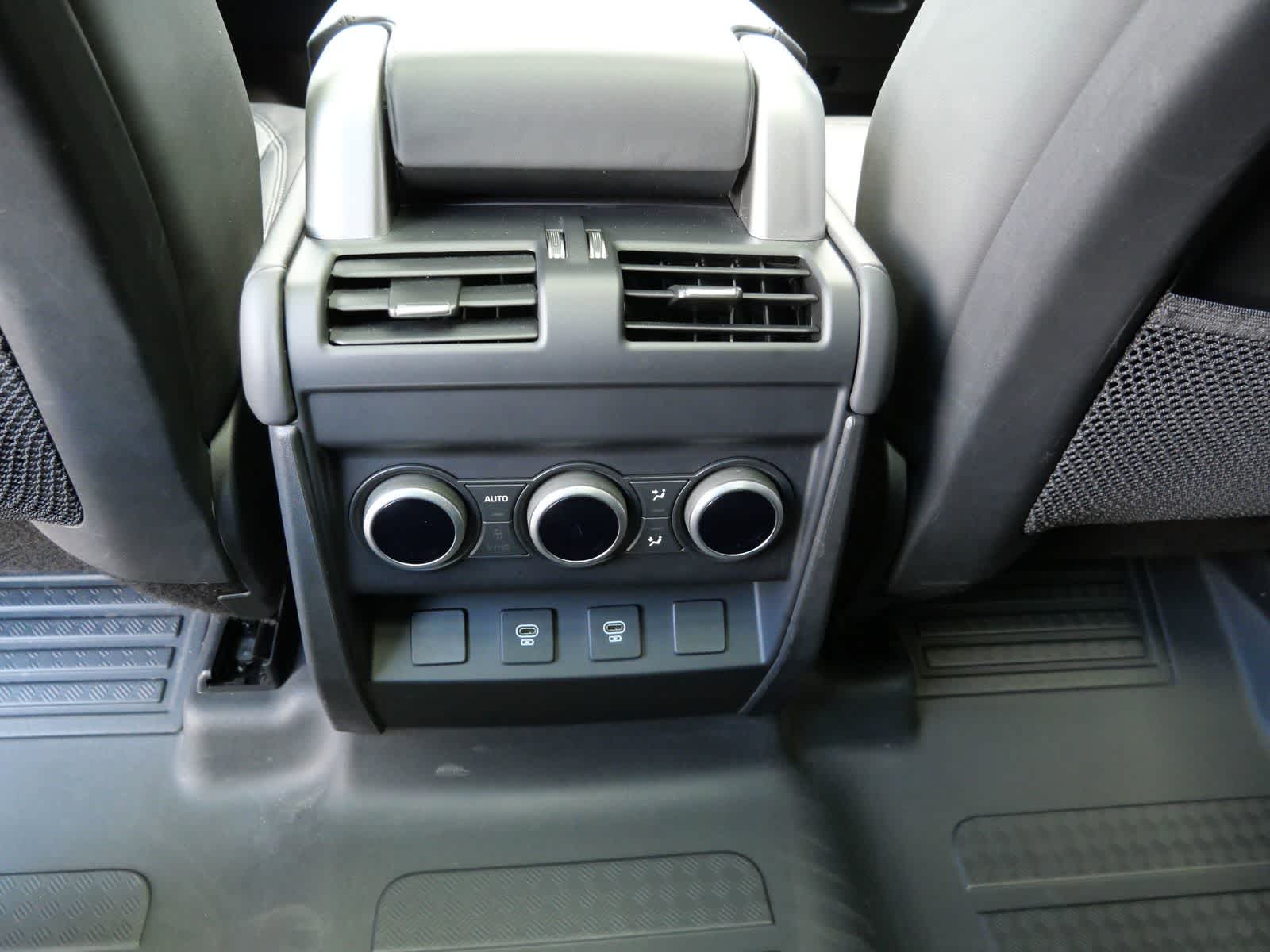 Thumbnail: 2024 Land Rover Defender - 14