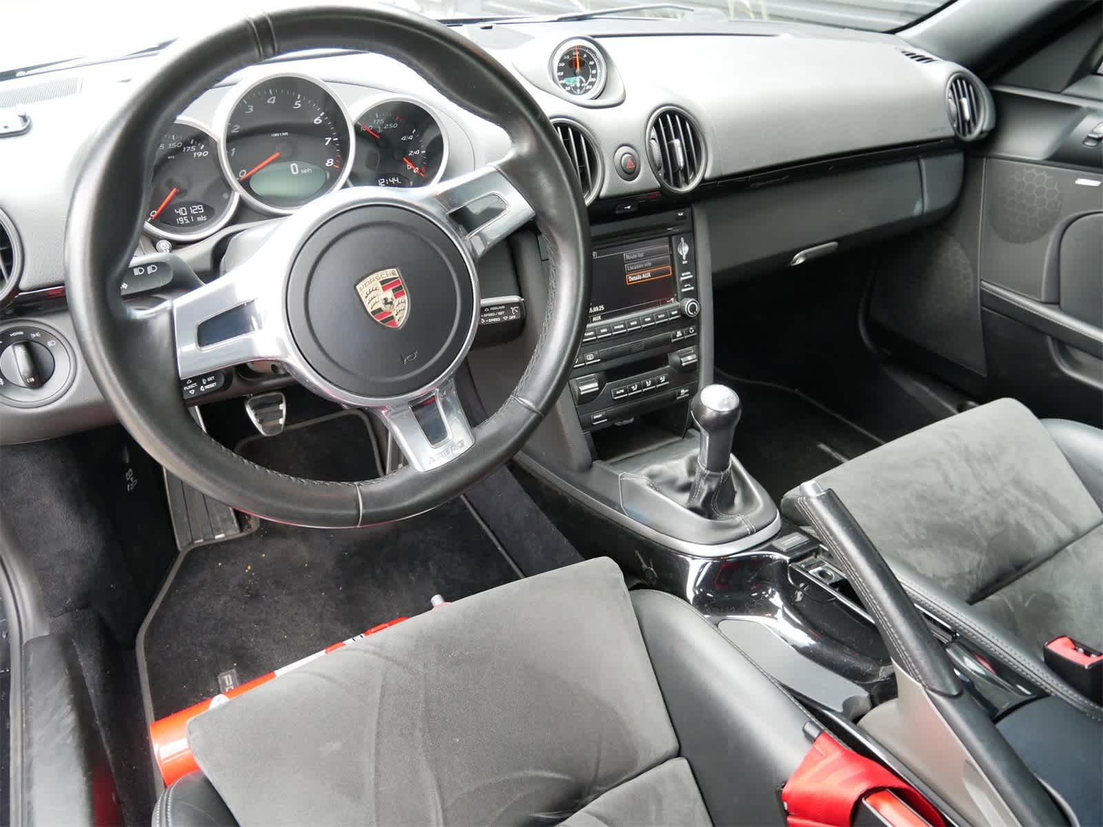 Thumbnail: 2012 Porsche Cayman - 4