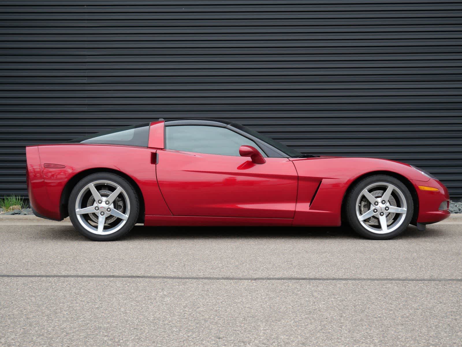 Thumbnail: 2005 Chevrolet Corvette - 26