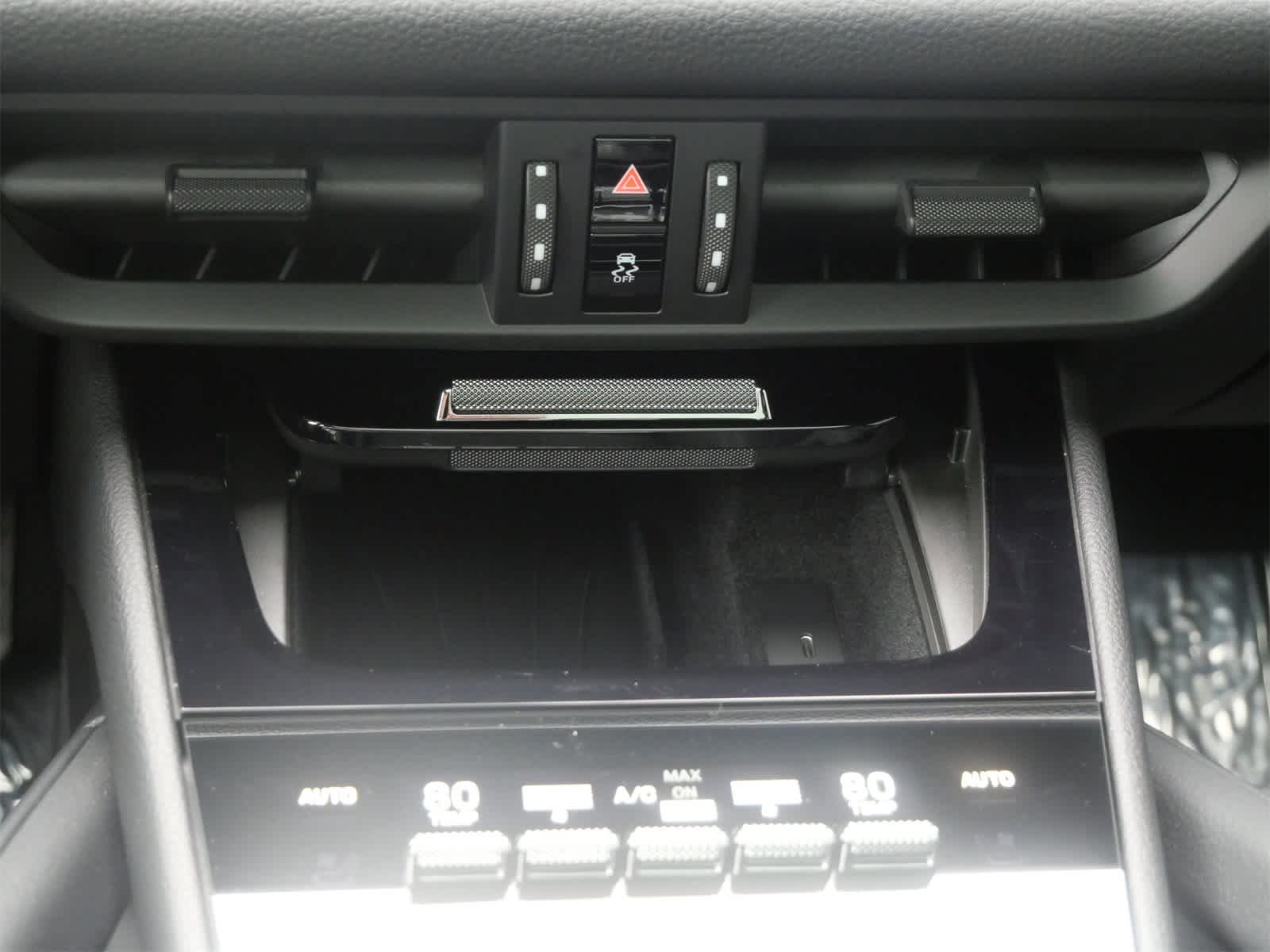 Thumbnail: 2025 Porsche Cayenne - 19