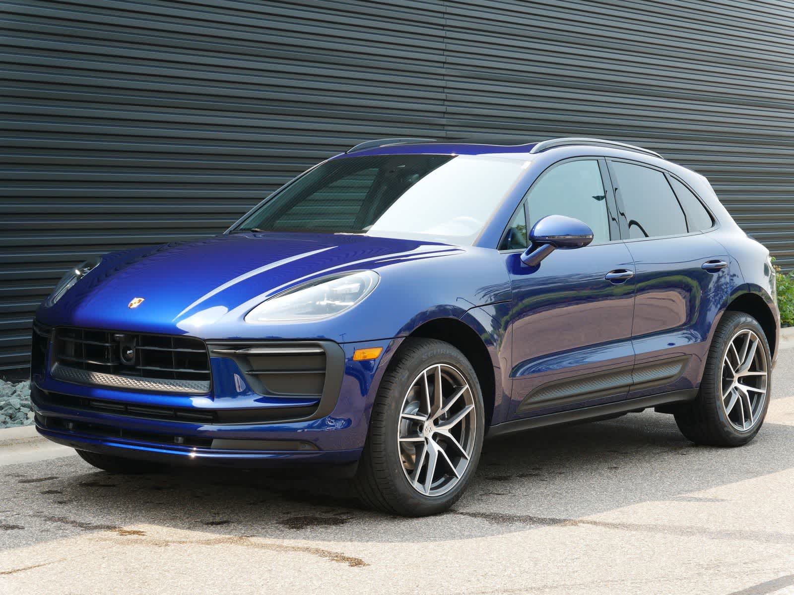 Thumbnail: 2025 Porsche Macan - 1