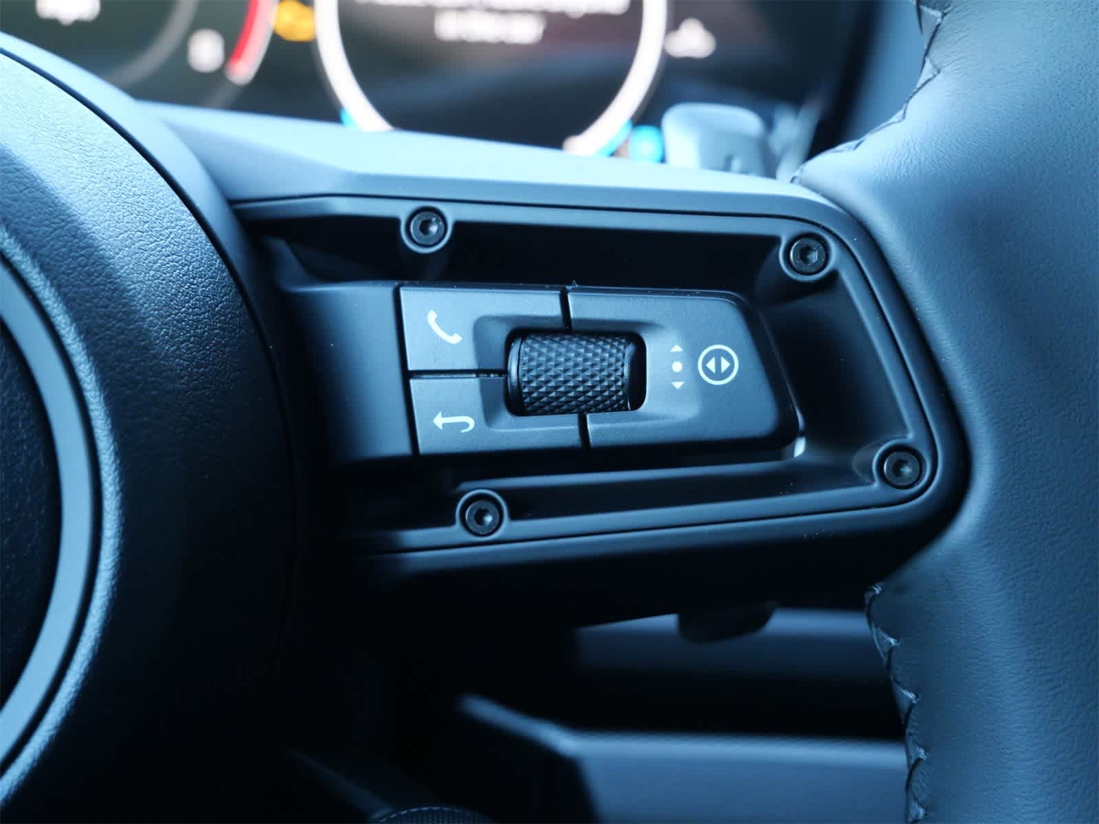 Thumbnail: 2026 Porsche Panamera - 16