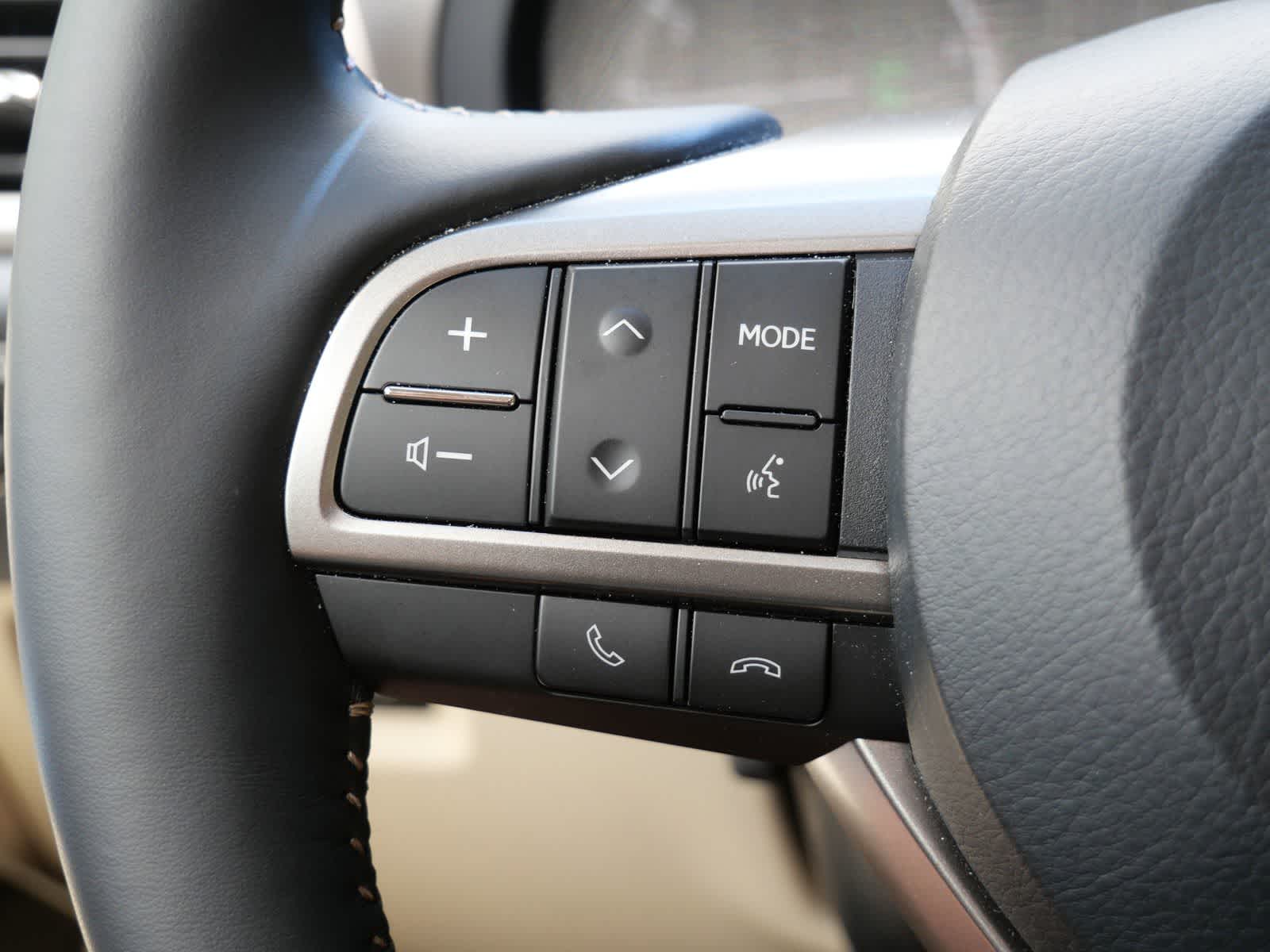 Thumbnail: 2023 Lexus GX - 24