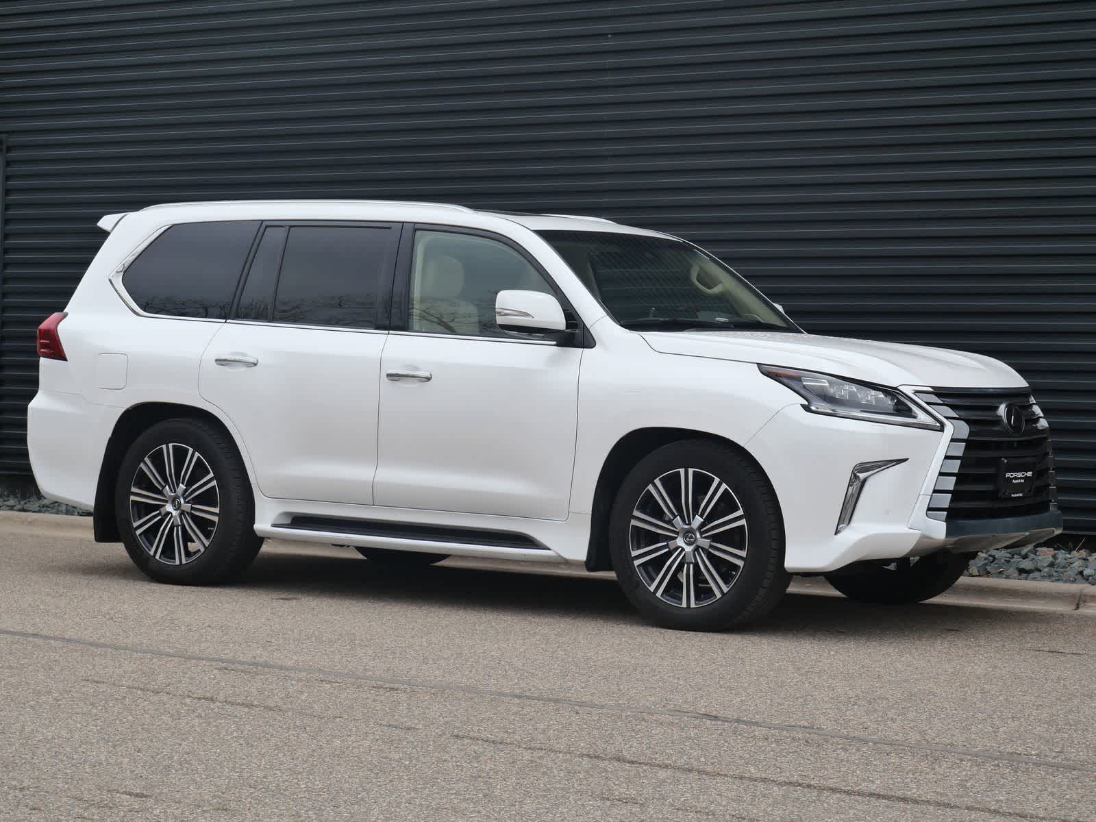 Thumbnail: 2021 Lexus LX - 28