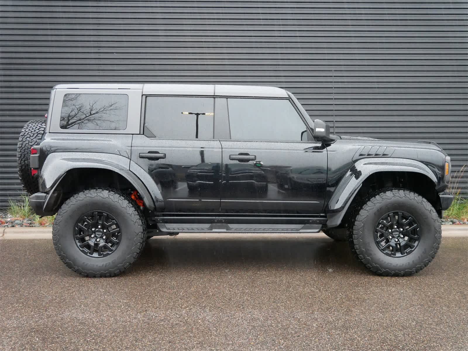 Thumbnail: 2024 Ford Bronco - 24