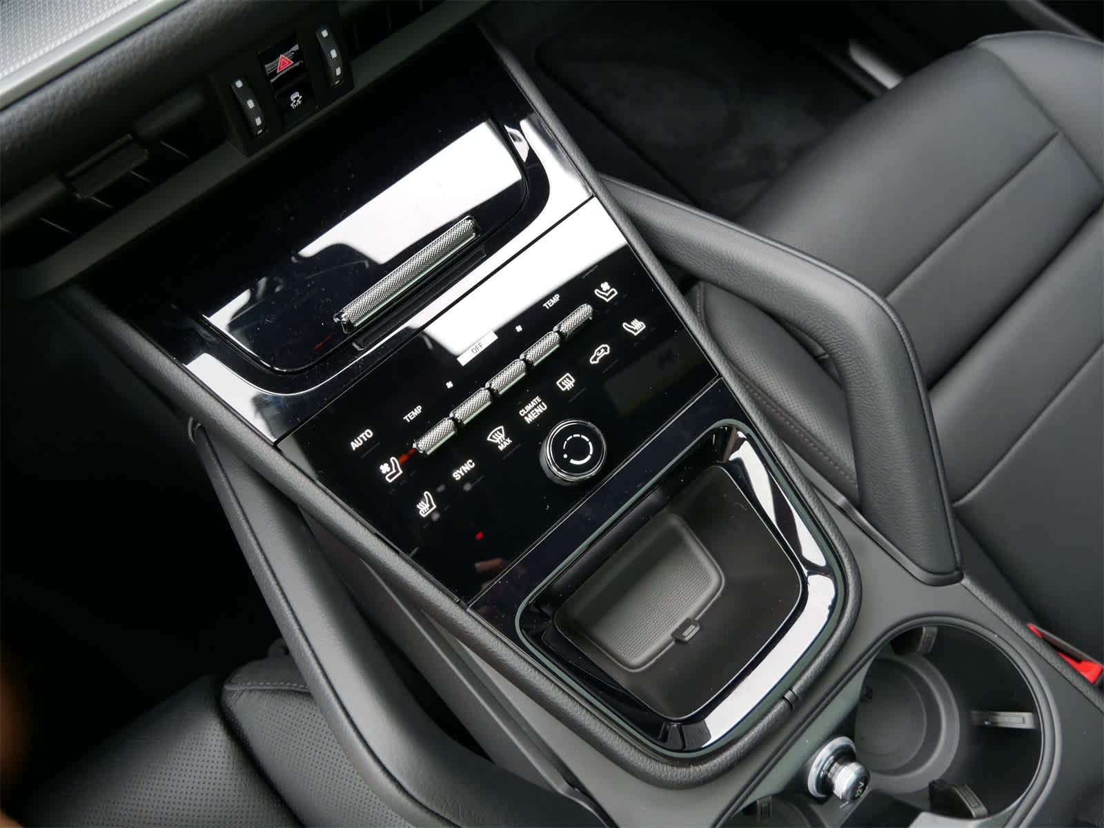 Thumbnail: 2026 Porsche Cayenne - 16