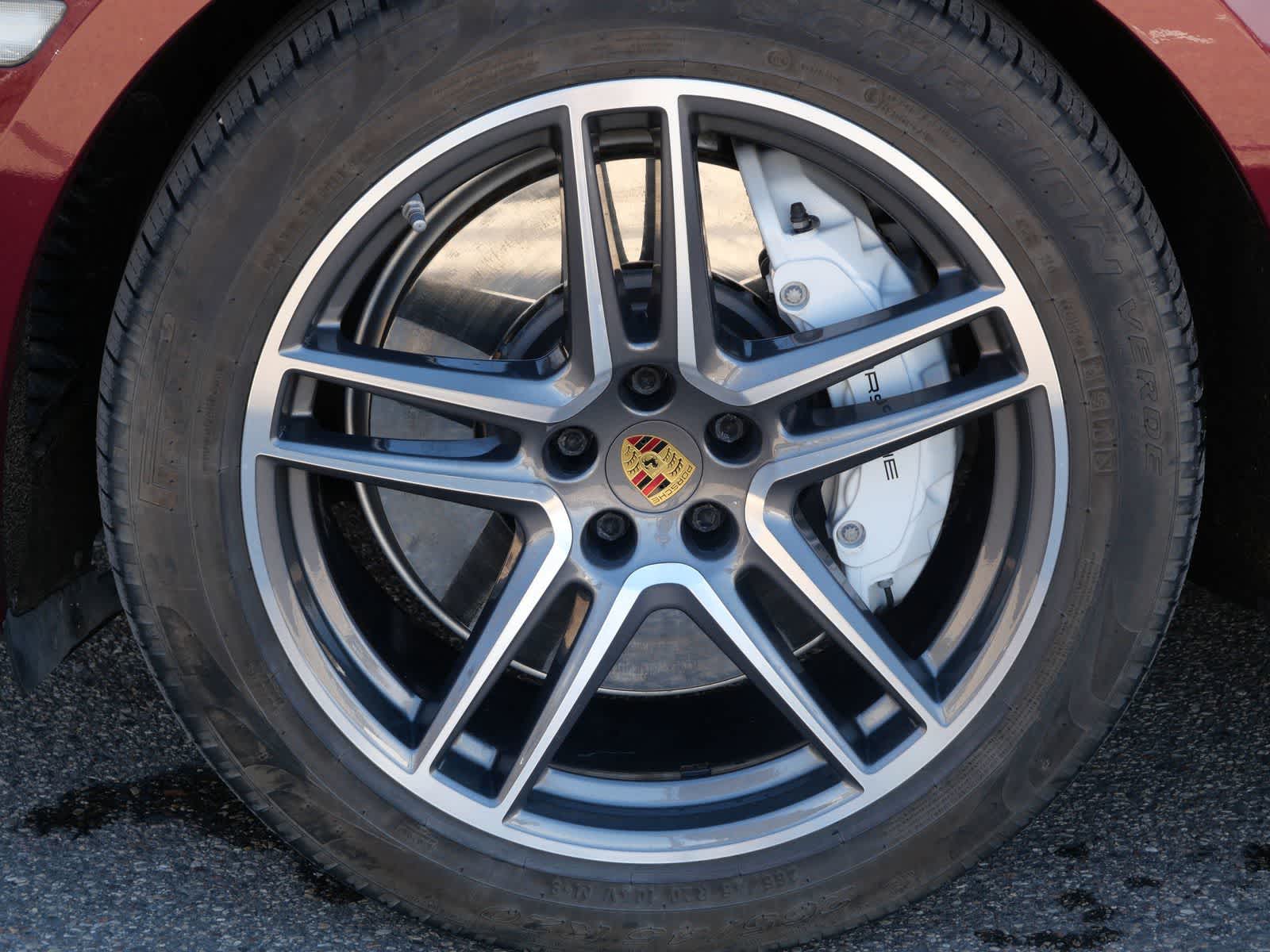 Thumbnail: 2021 Porsche Macan - 7