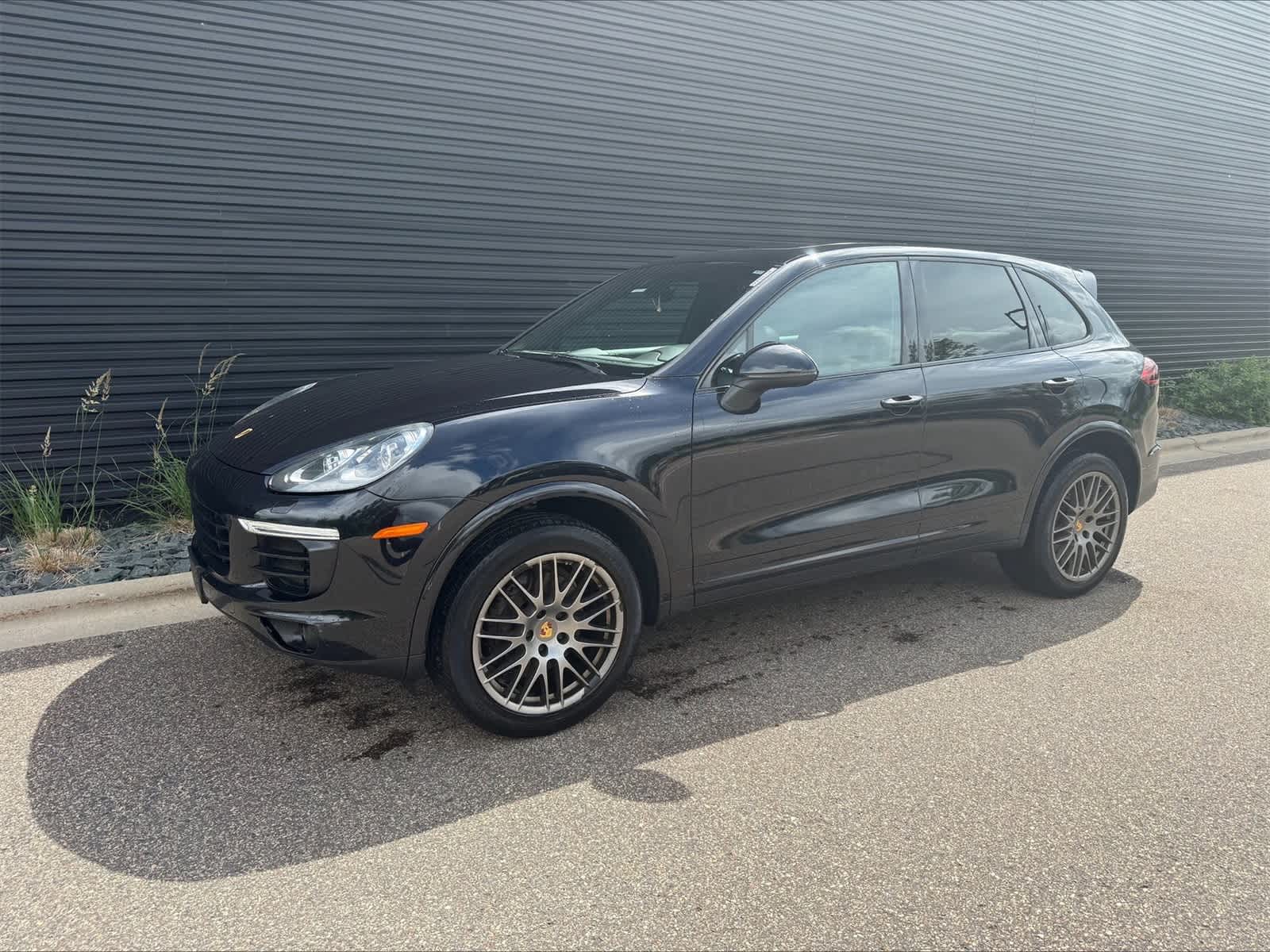 2017 Porsche Cayenne Platinum Edition -
                  Saint Paul, MN