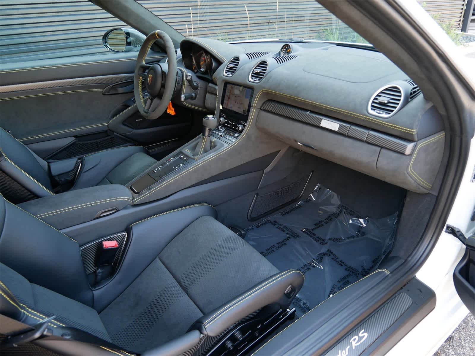 Thumbnail: 2025 Porsche  - 26