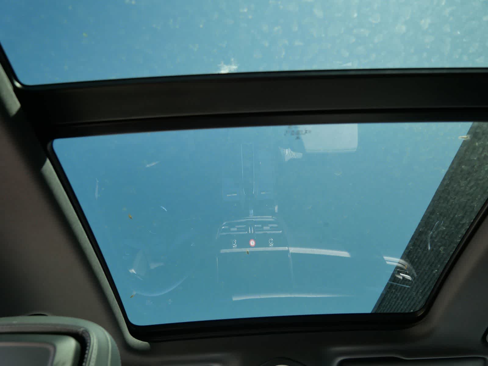Thumbnail: 2025 Porsche Macan - 14