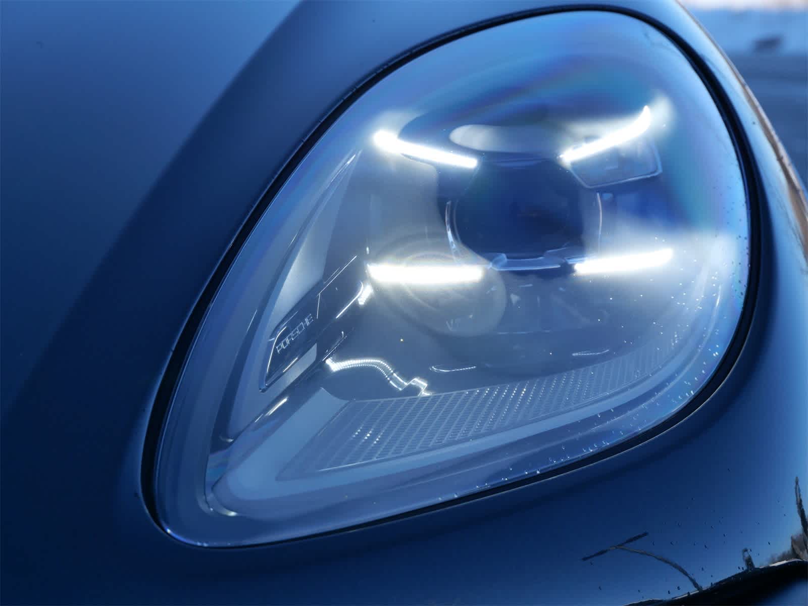 Thumbnail: 2026 Porsche Macan - 6