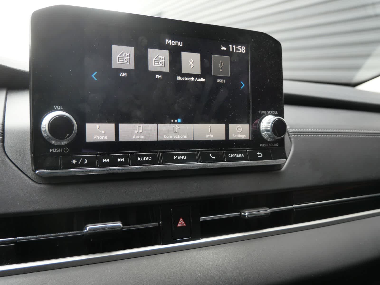 Thumbnail: 2024 Mitsubishi Outlander - 17